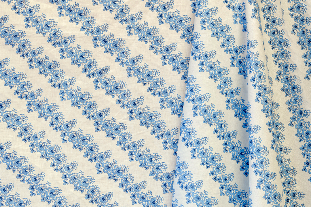 Folies Bergere Linen in Blue Ribbon