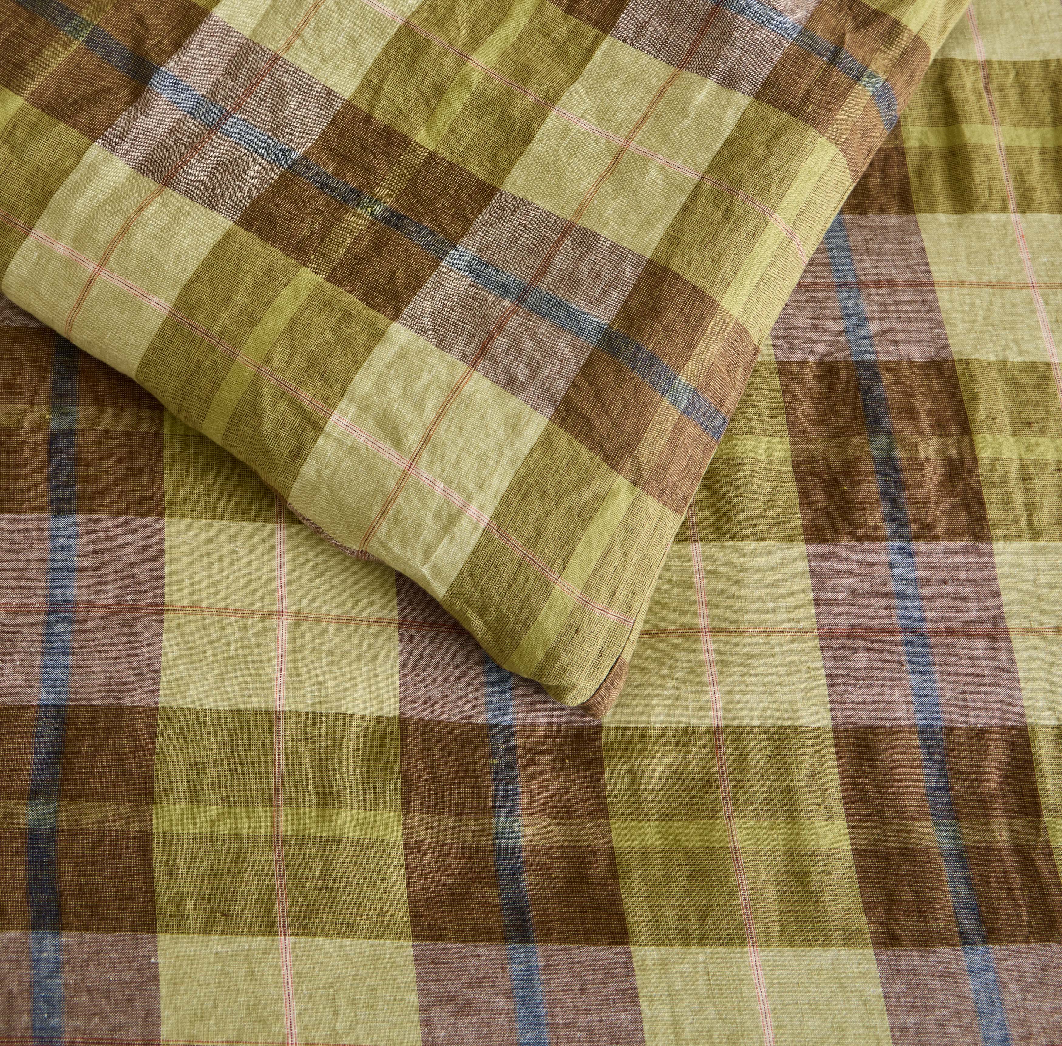 Duvet In Madras Plaid