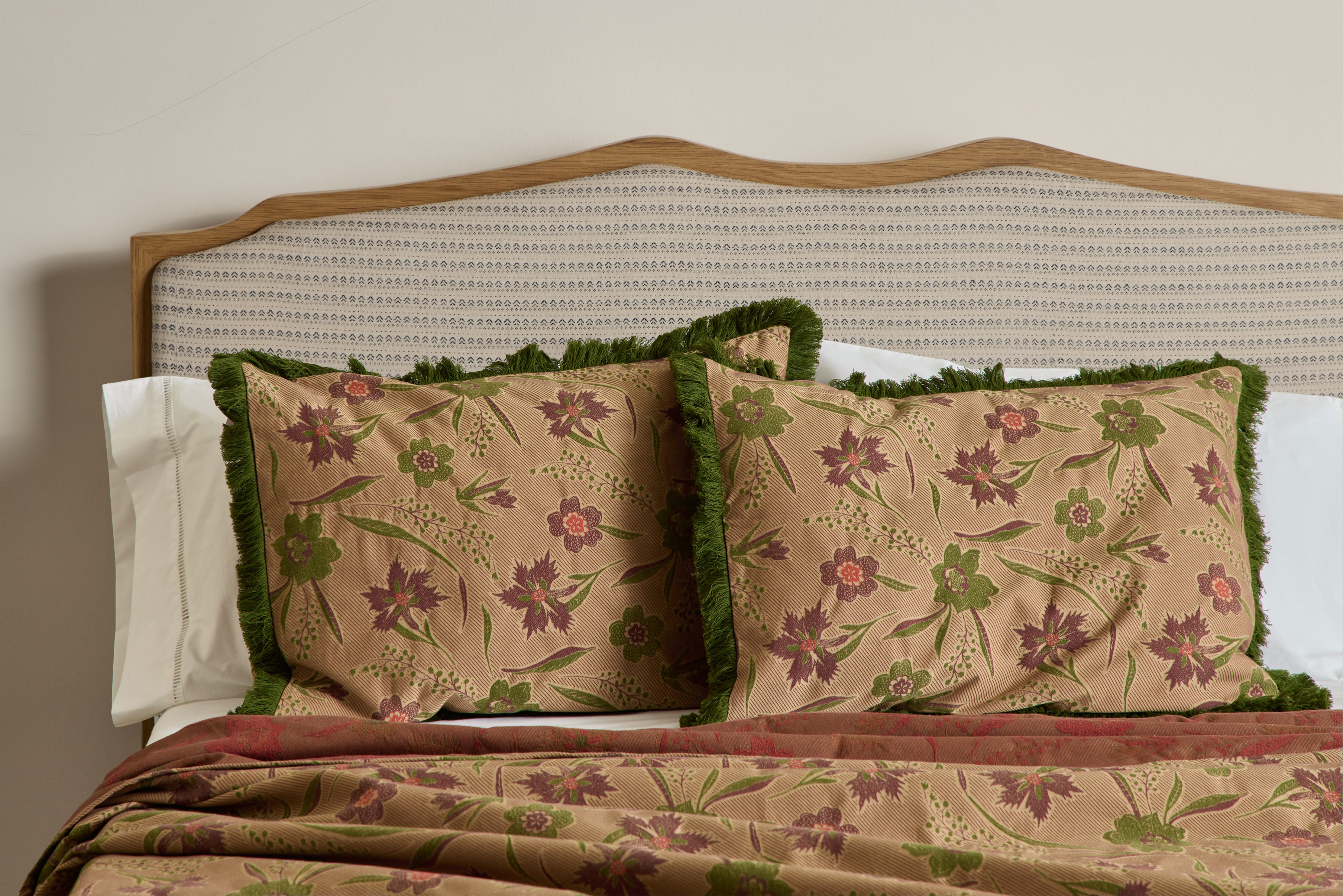 Aster Jacquard Shams with Fringe in Vert