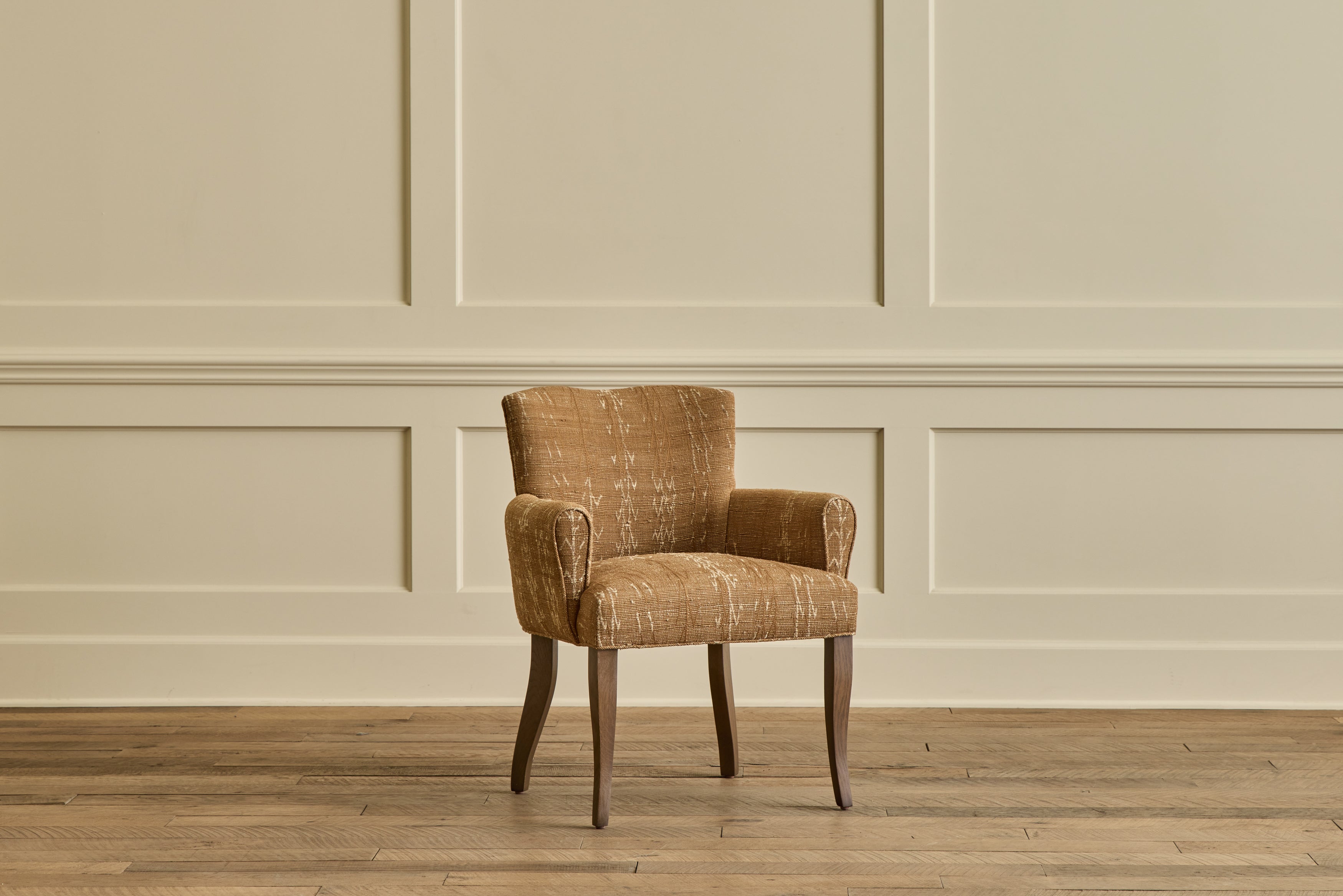 Club Dining Chair, 26"