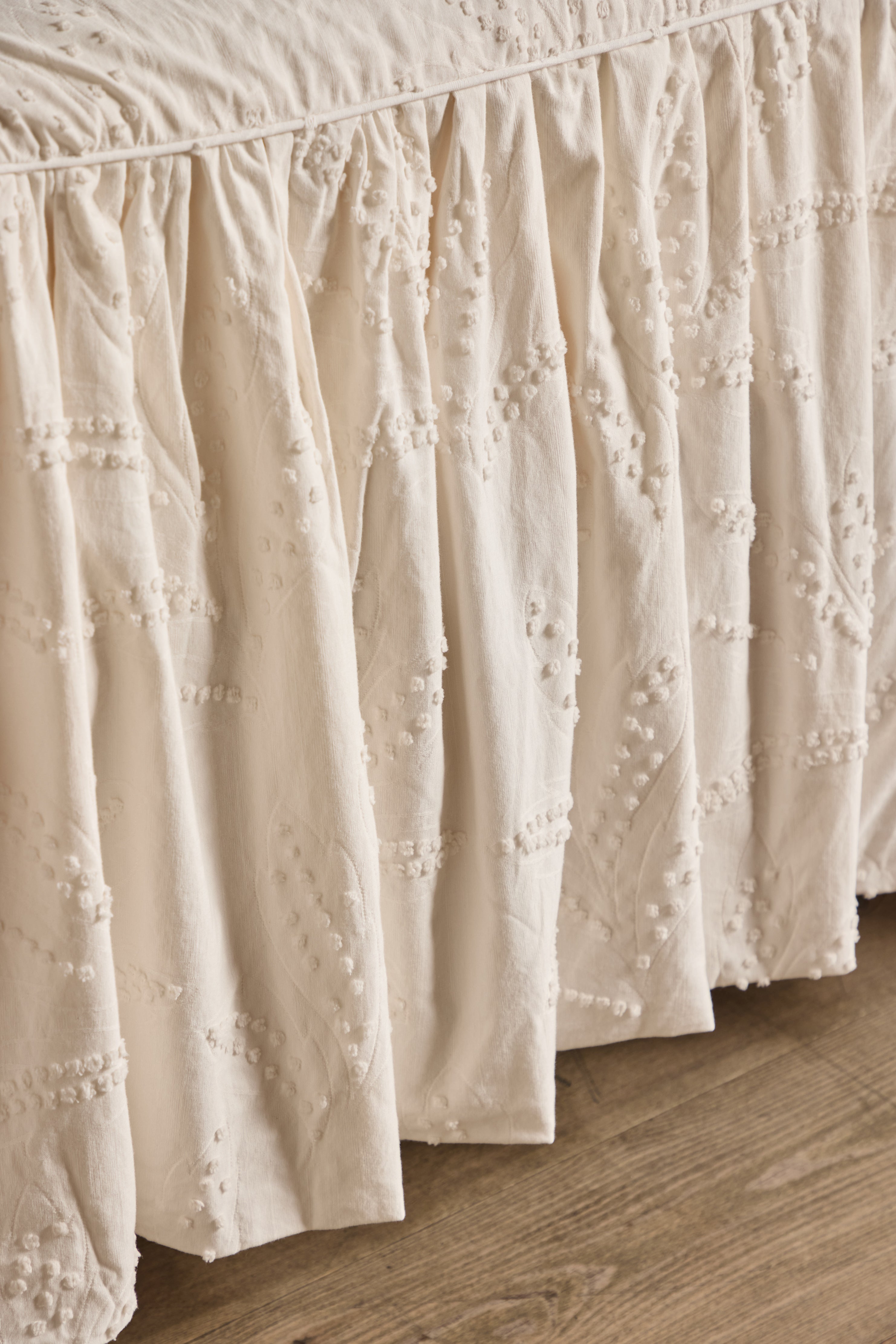 Hazel Ruffled Coverlet in Natural