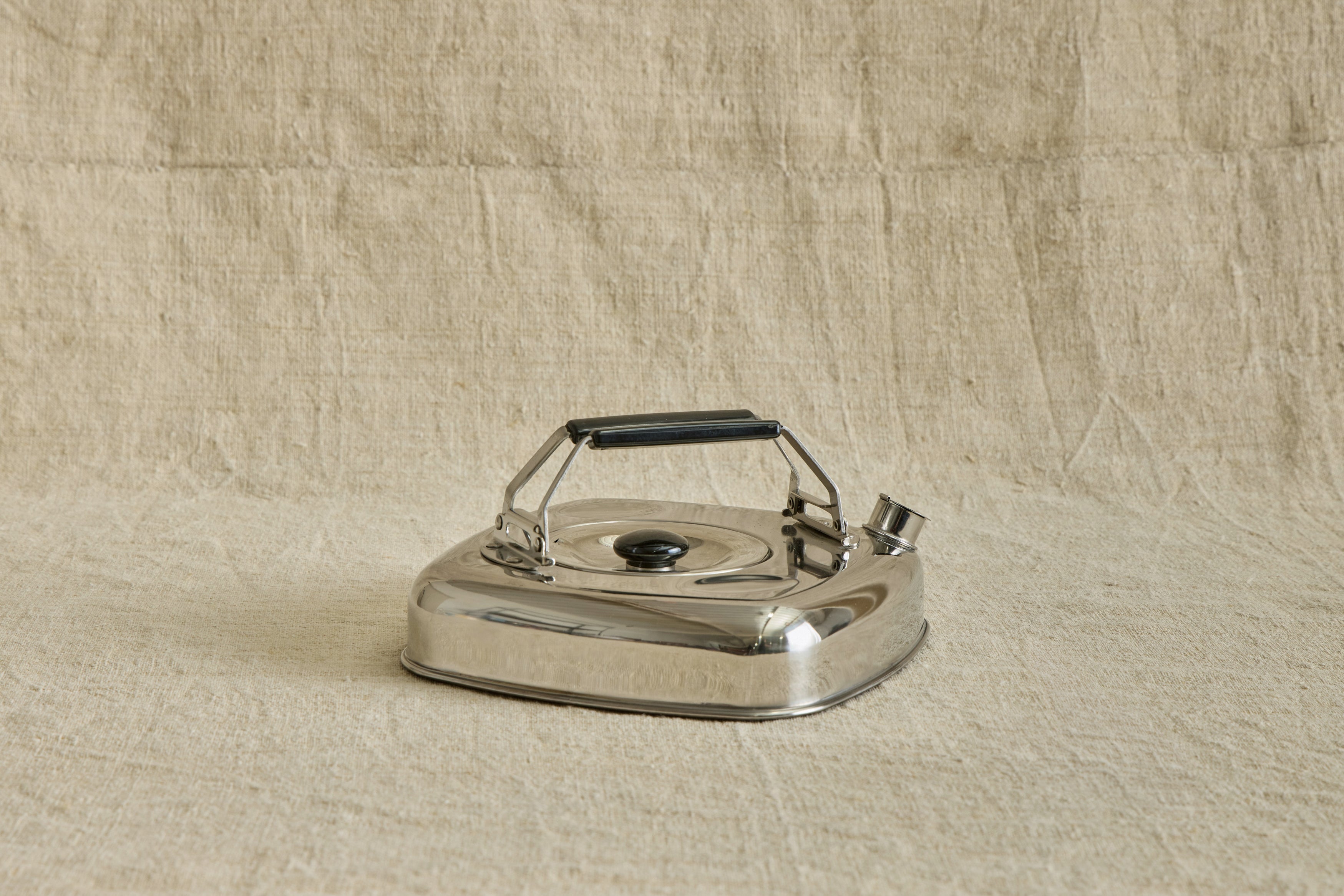 Japanese Cube Kettle with Strainer