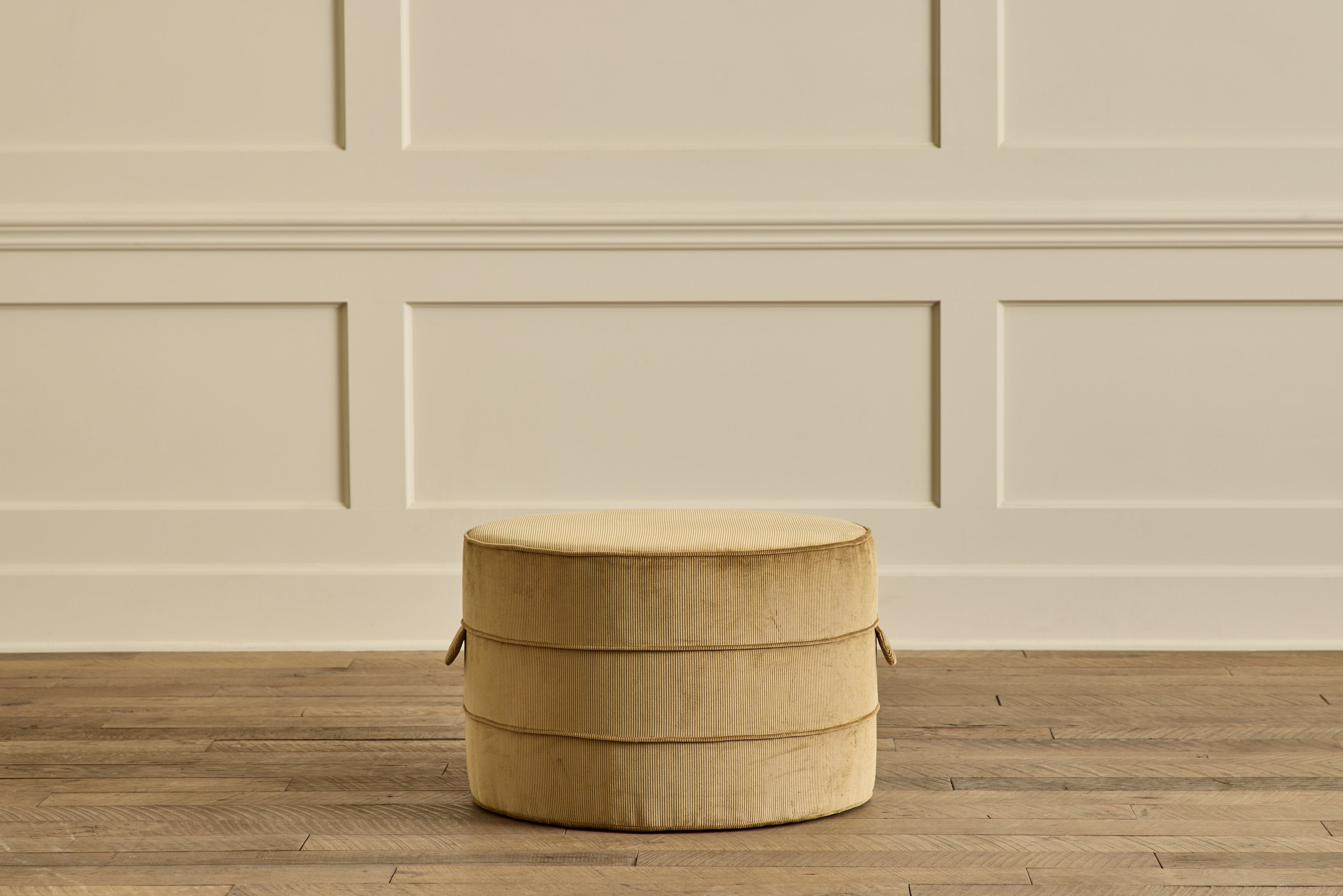 Medium Round Hassock, 24"