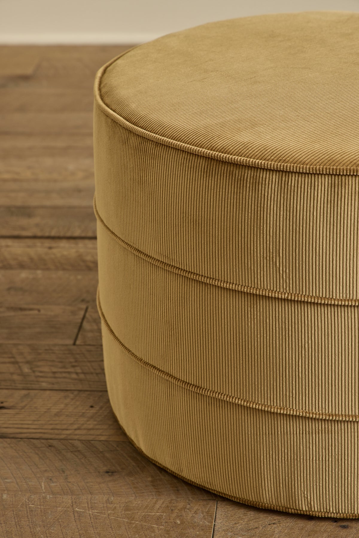 Medium Round Hassock, 24"