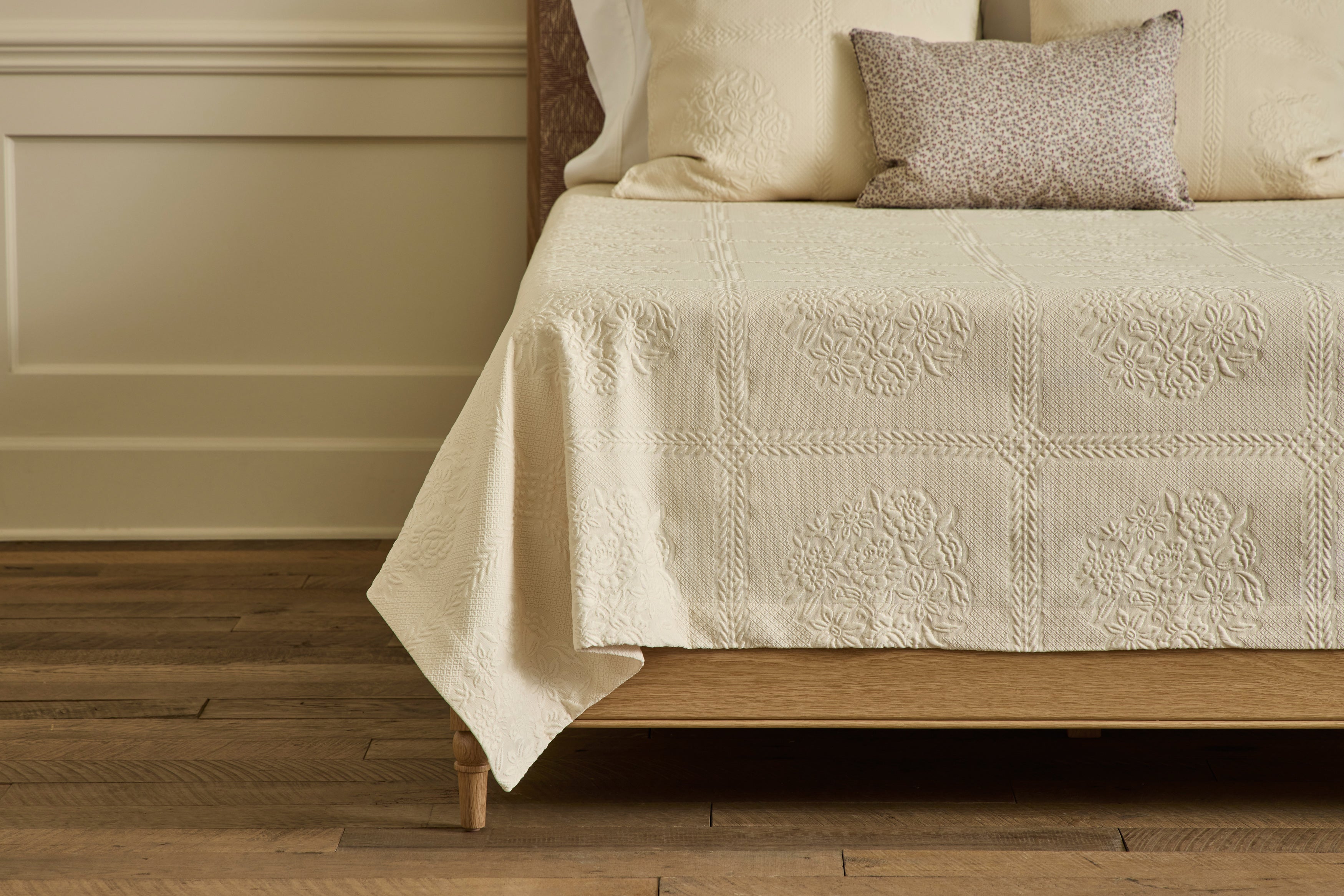 Nonna Floral Coverlet