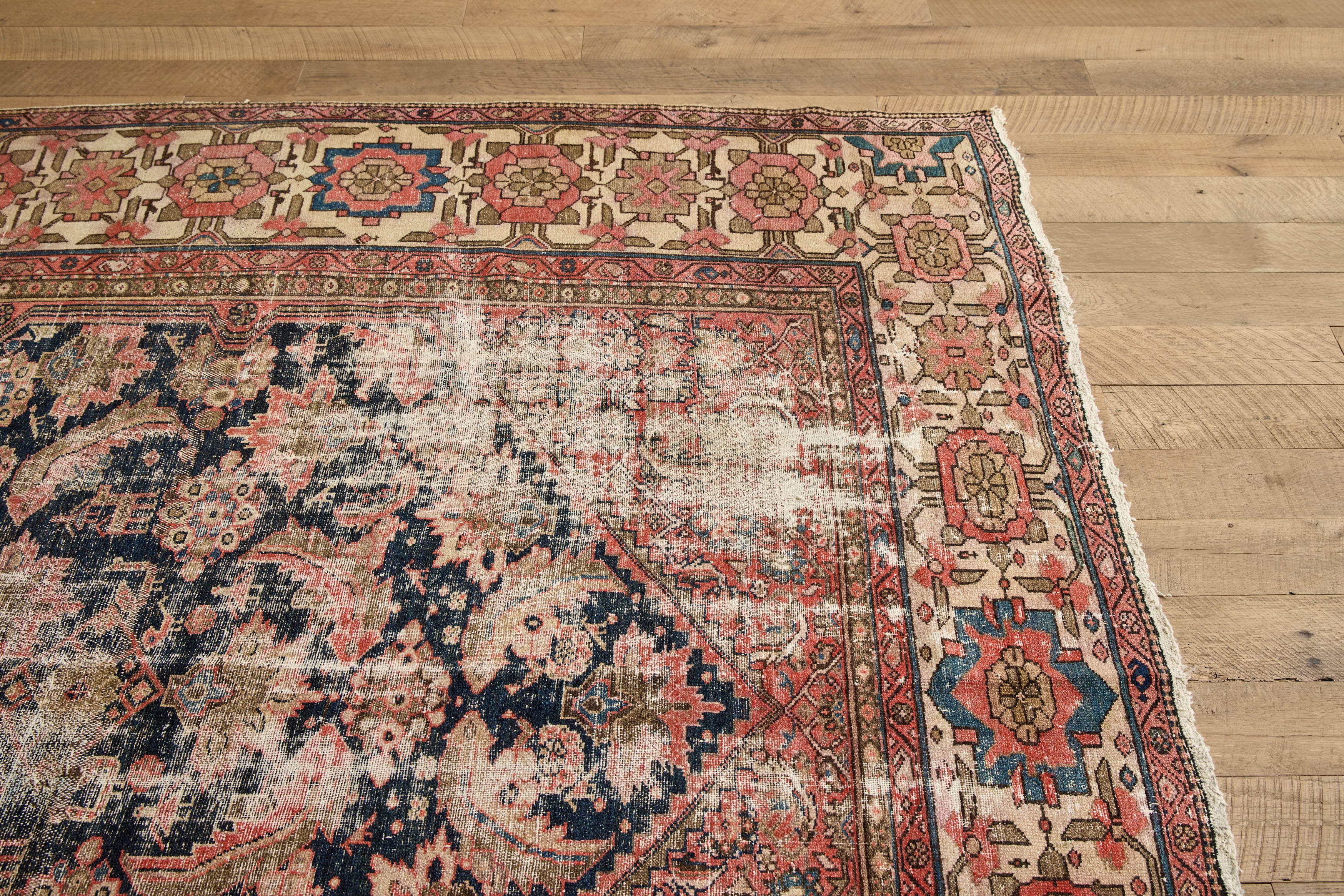 Persian Hamadan Rug 8’ X 13’
