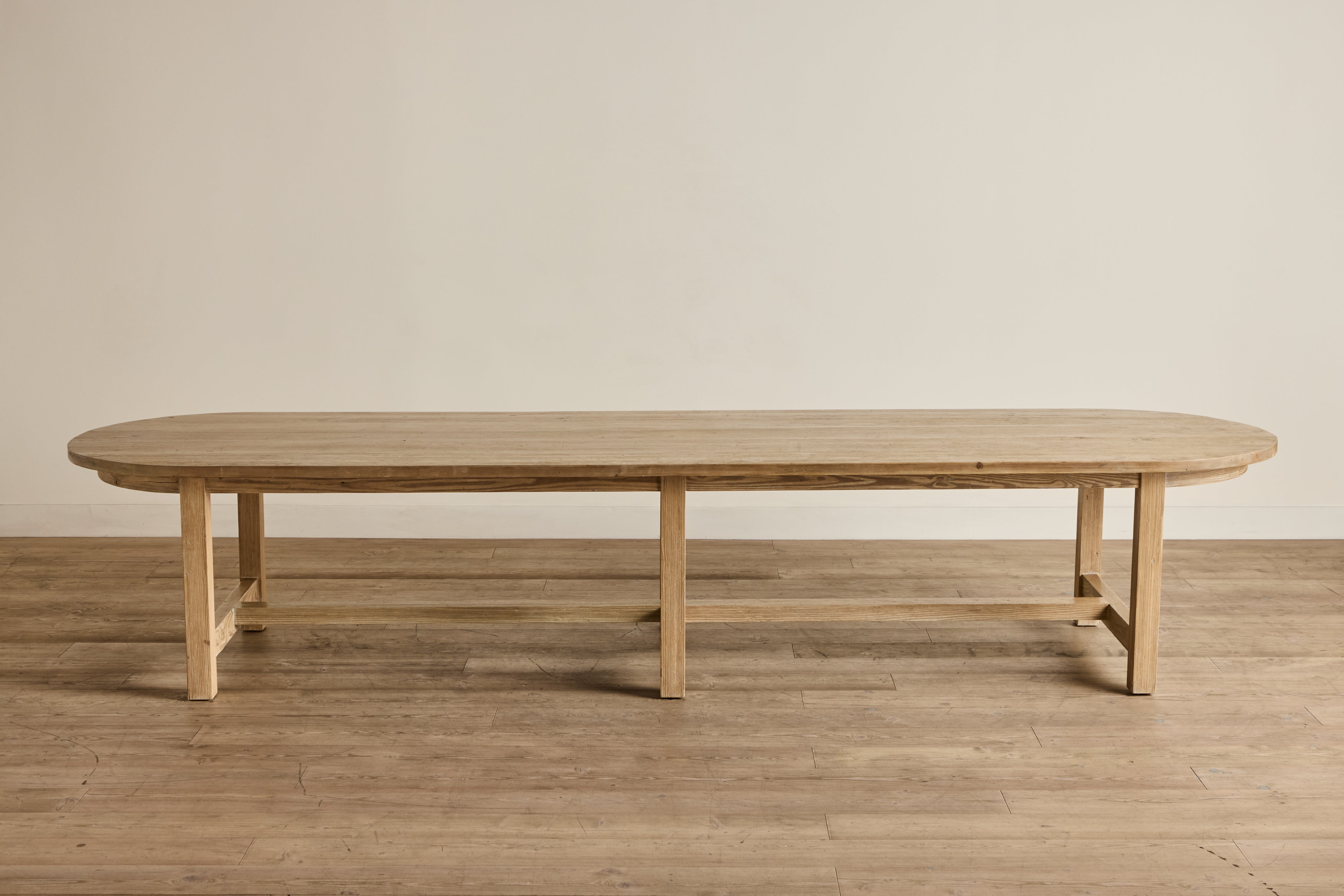 Harvest Dining Table, Oval