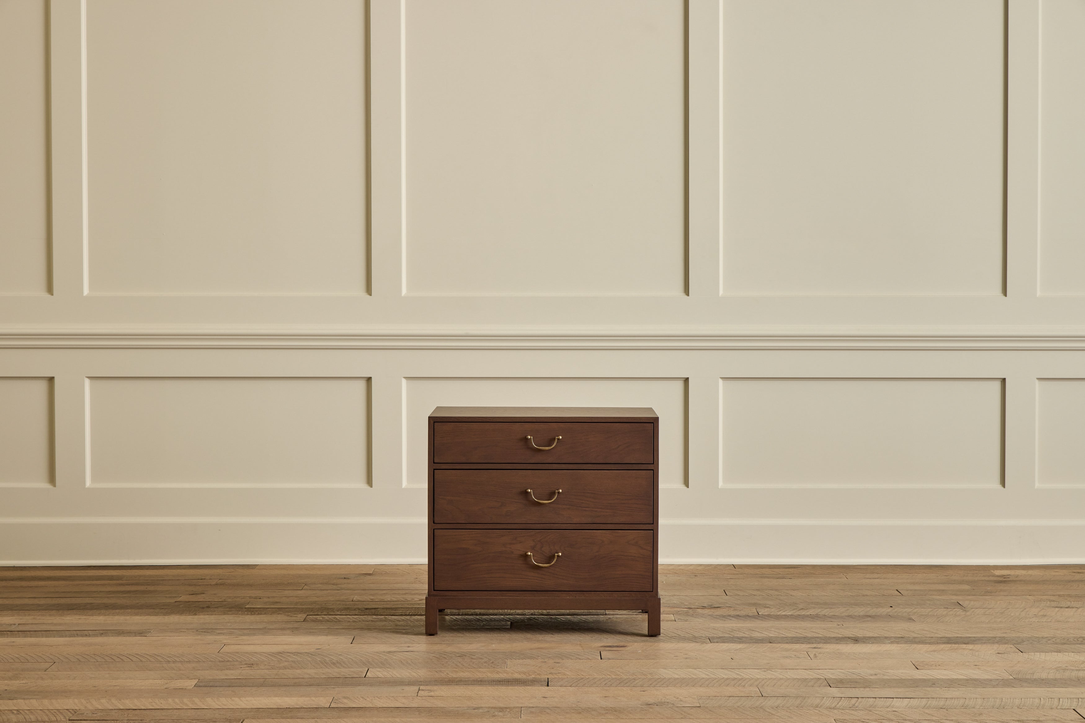 Campaign Chest, 28"