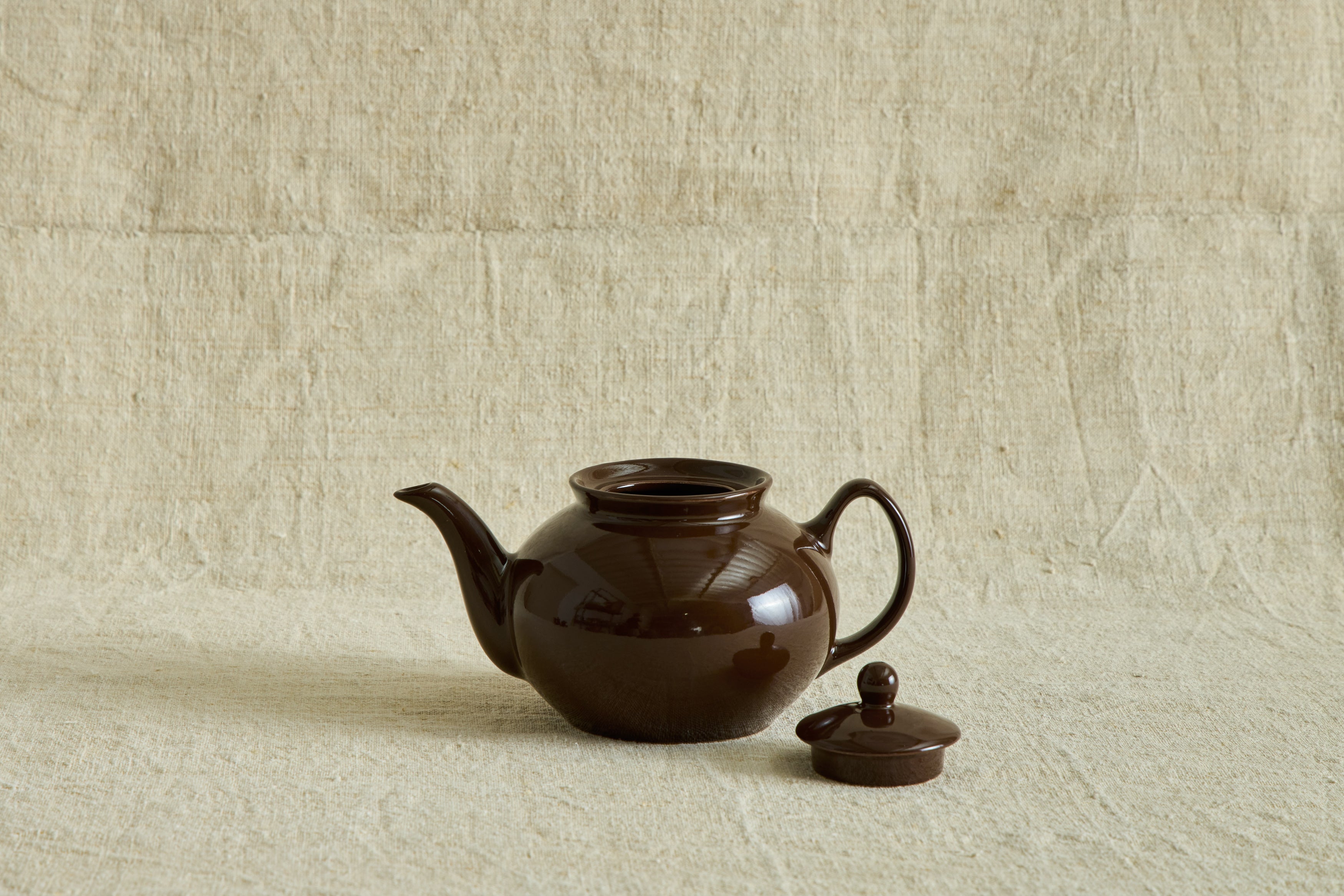 Teapot in Chestnut