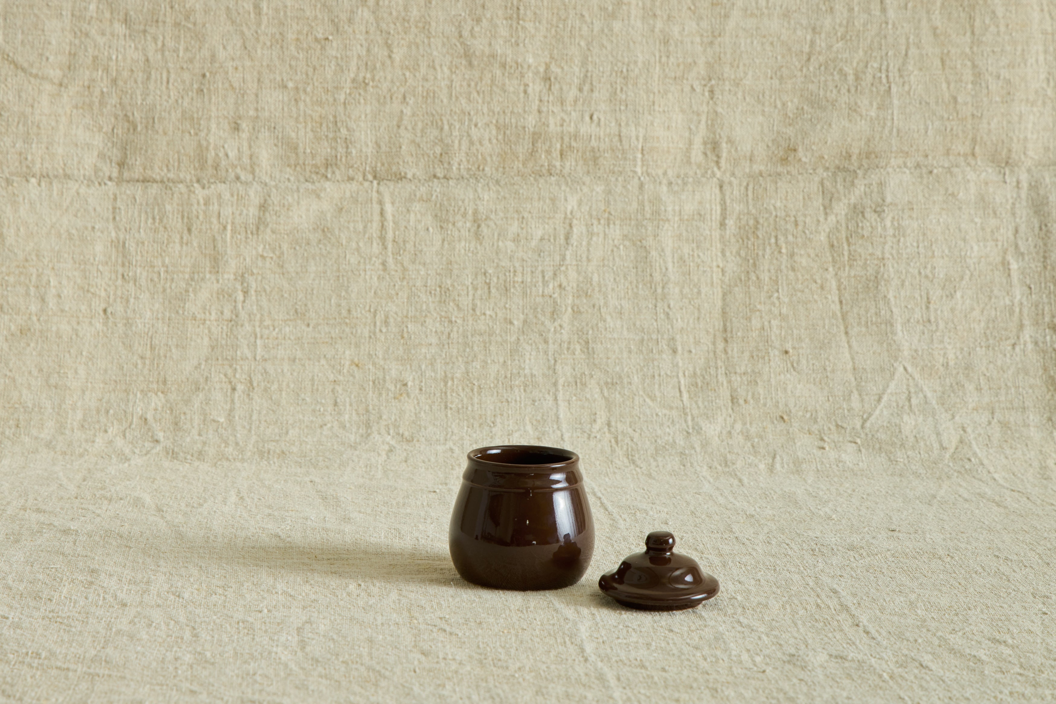 Sugar Bowl in Chestnut