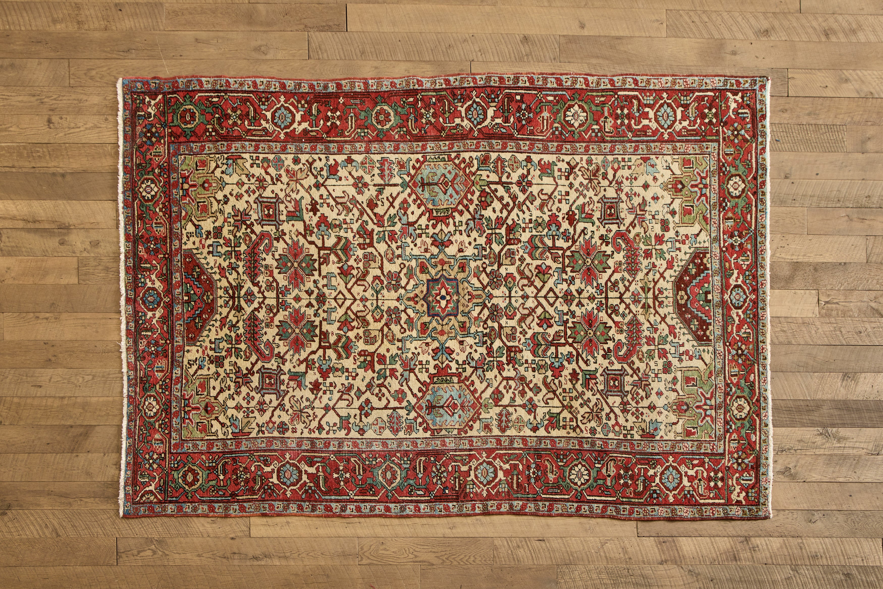 Floral Heriz Rug 6'9 x 9'9