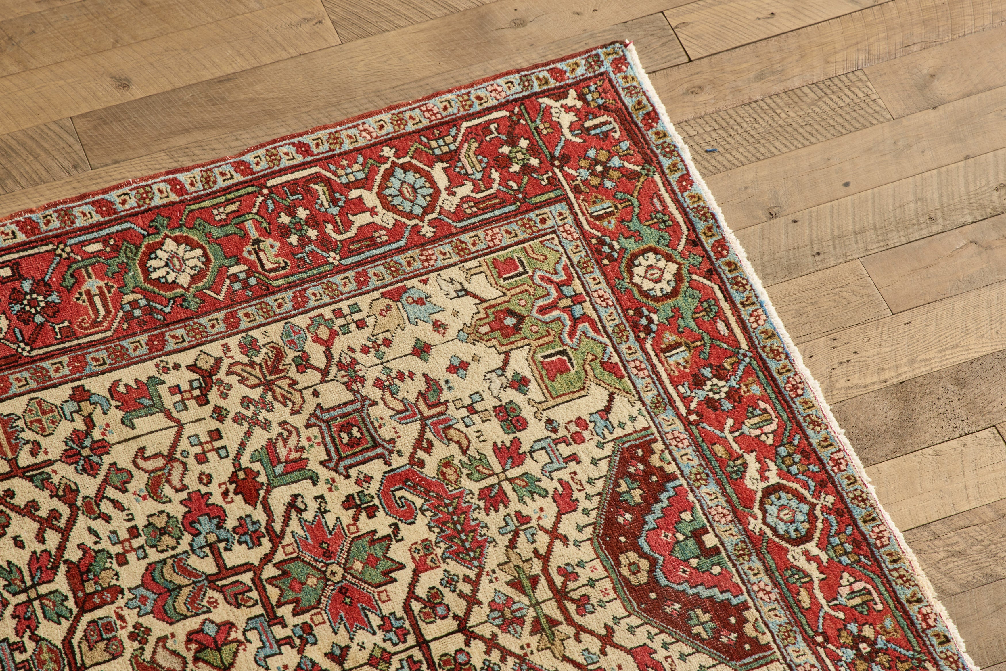 Floral Heriz Rug 6'9 x 9'9