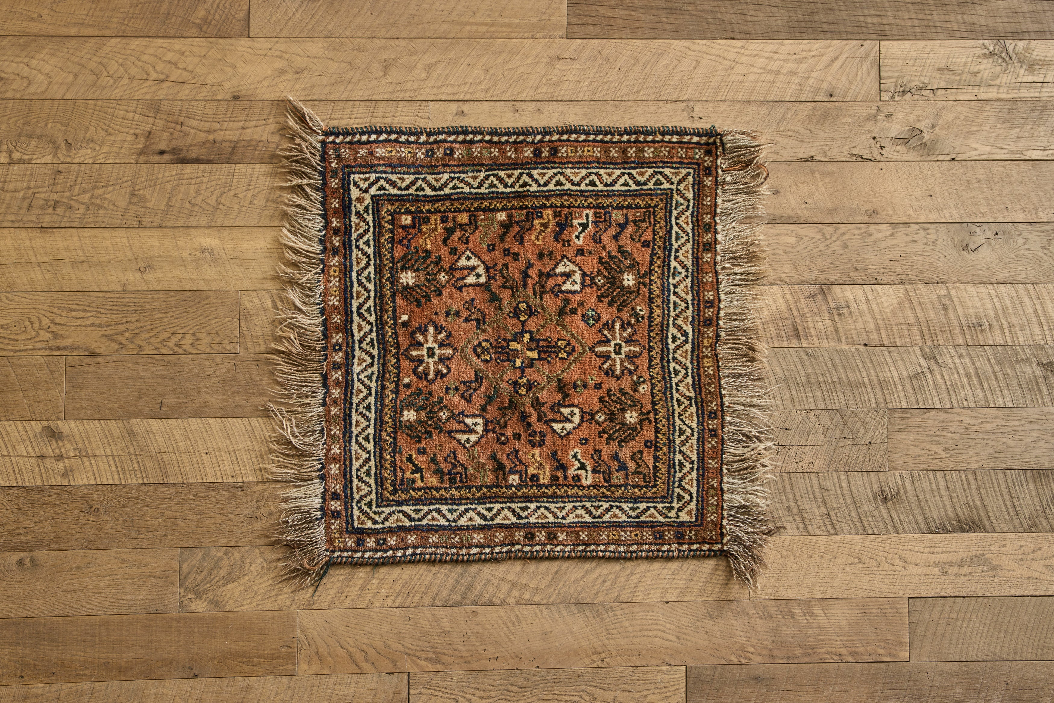 Tribal Shiraz Scatter Rug 2'8 x 3
