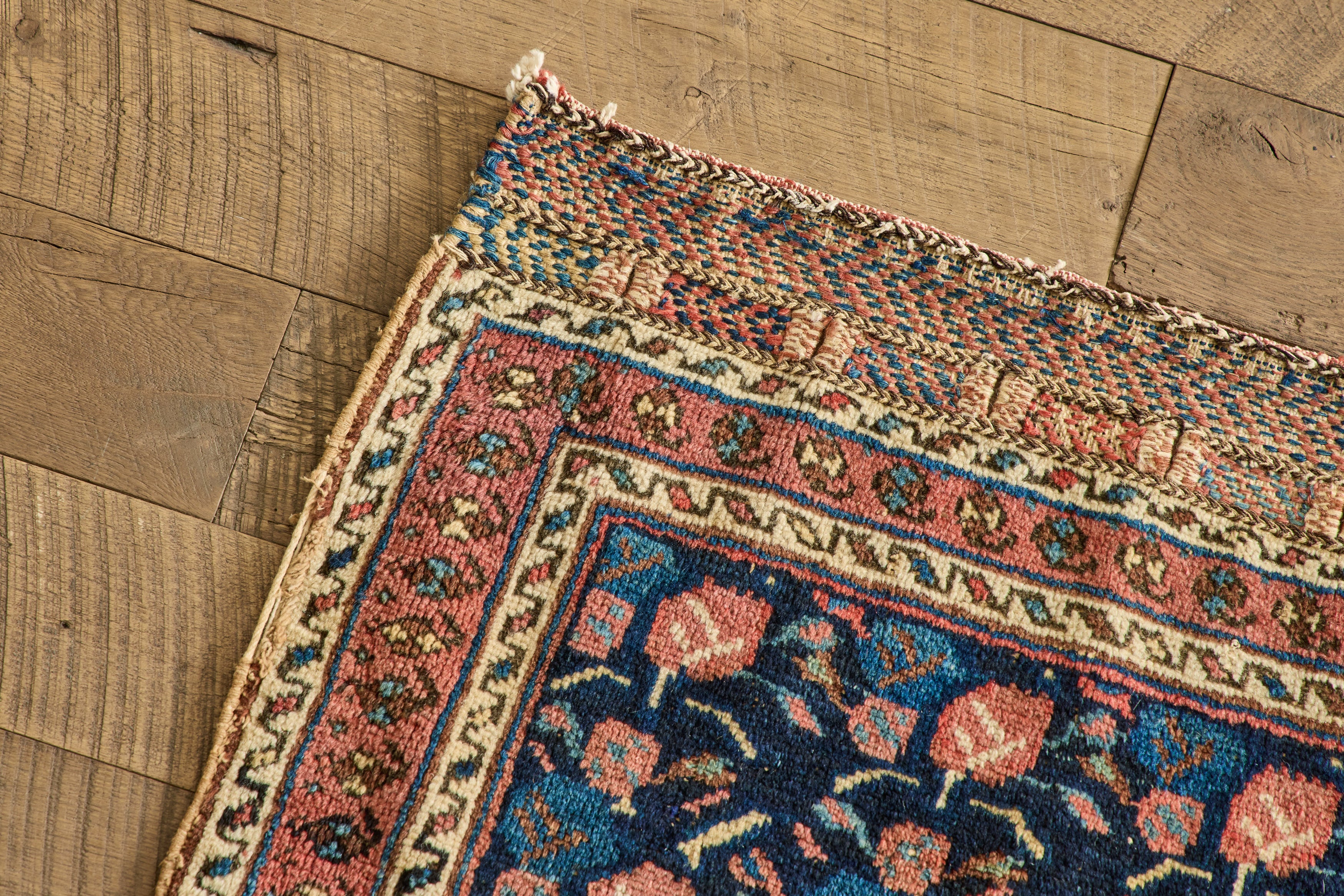 Botanical Afshar Scatter Rug 2 x 2'8