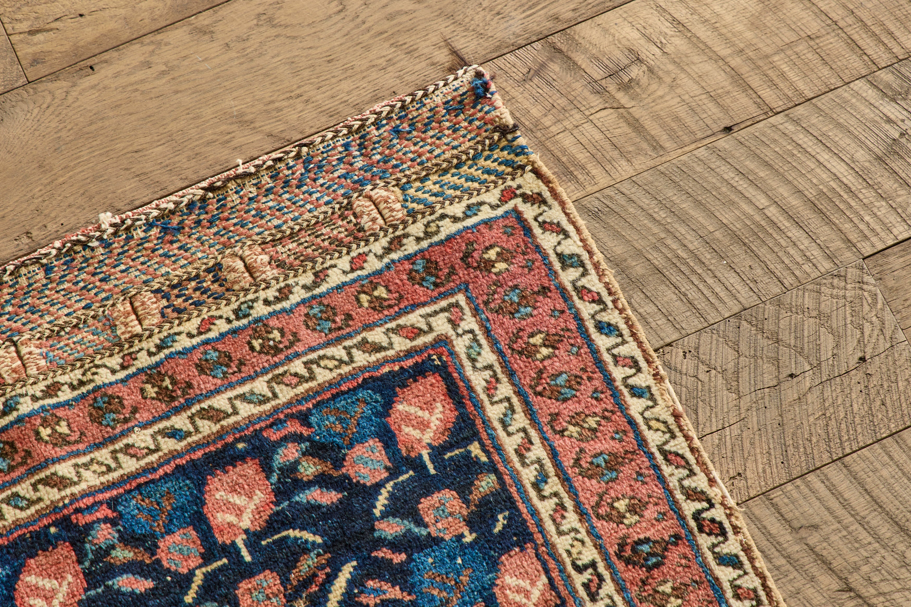 Botanical Afshar Scatter Rug 2 x 2'8