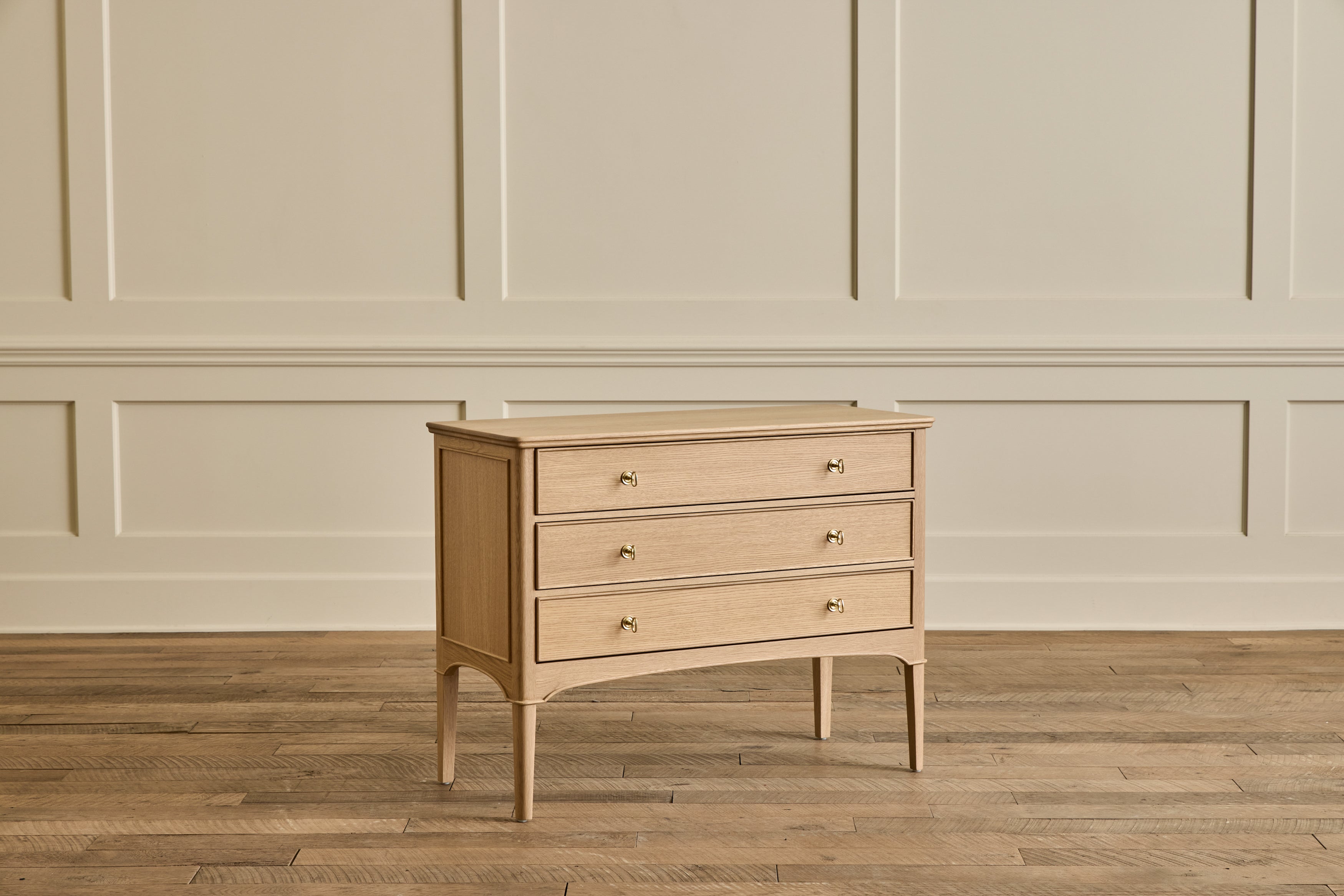 Heirloom Dresser, 42"
