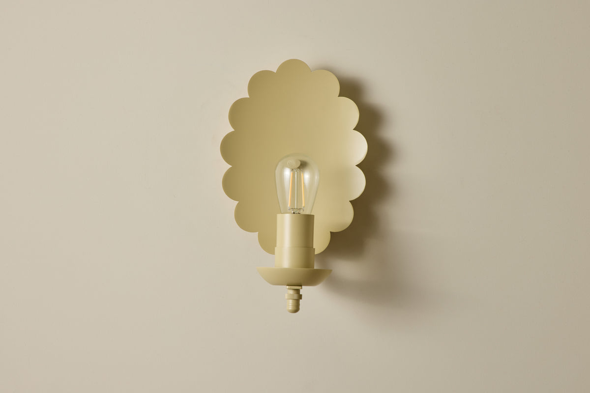 Scallop Sconce