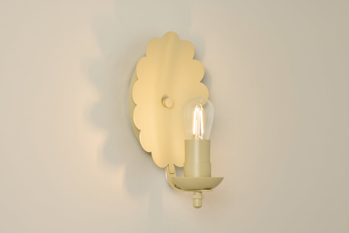 Scallop Sconce
