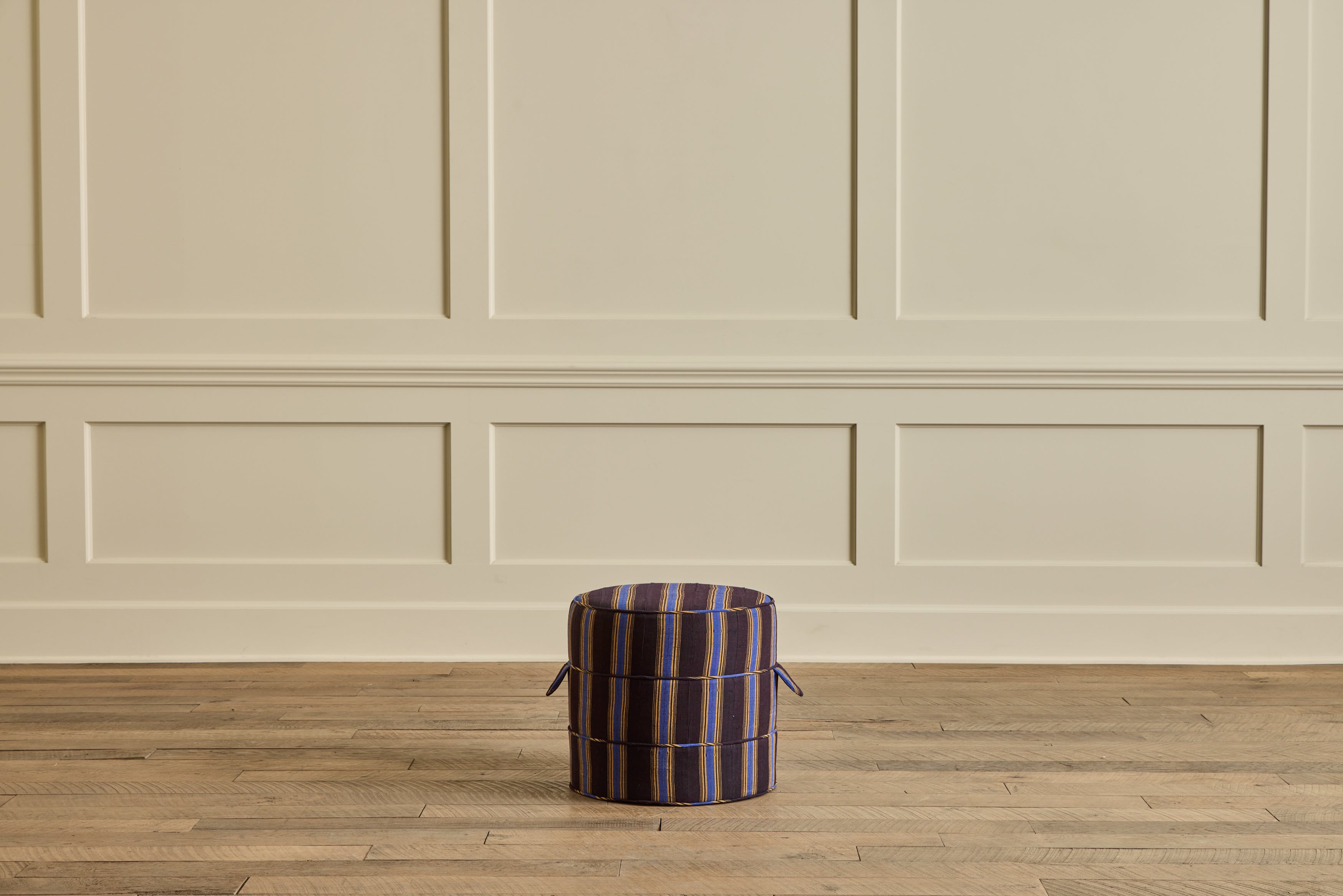 Round Hassock, 17"