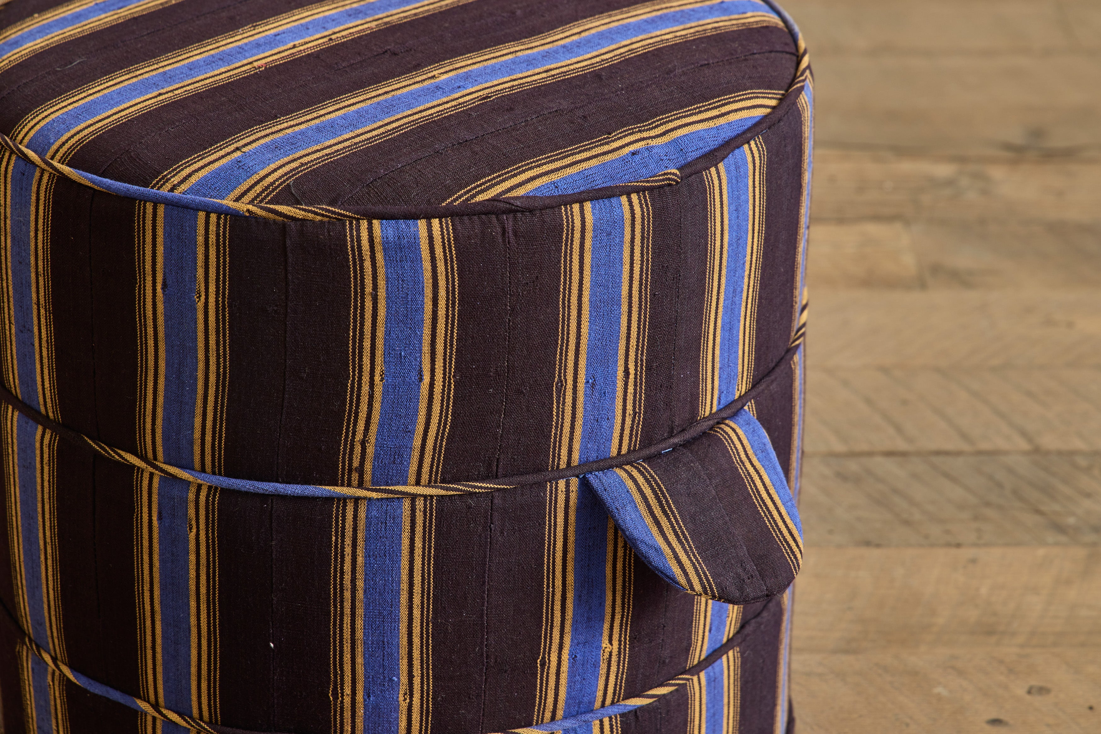 Round Hassock, 17"