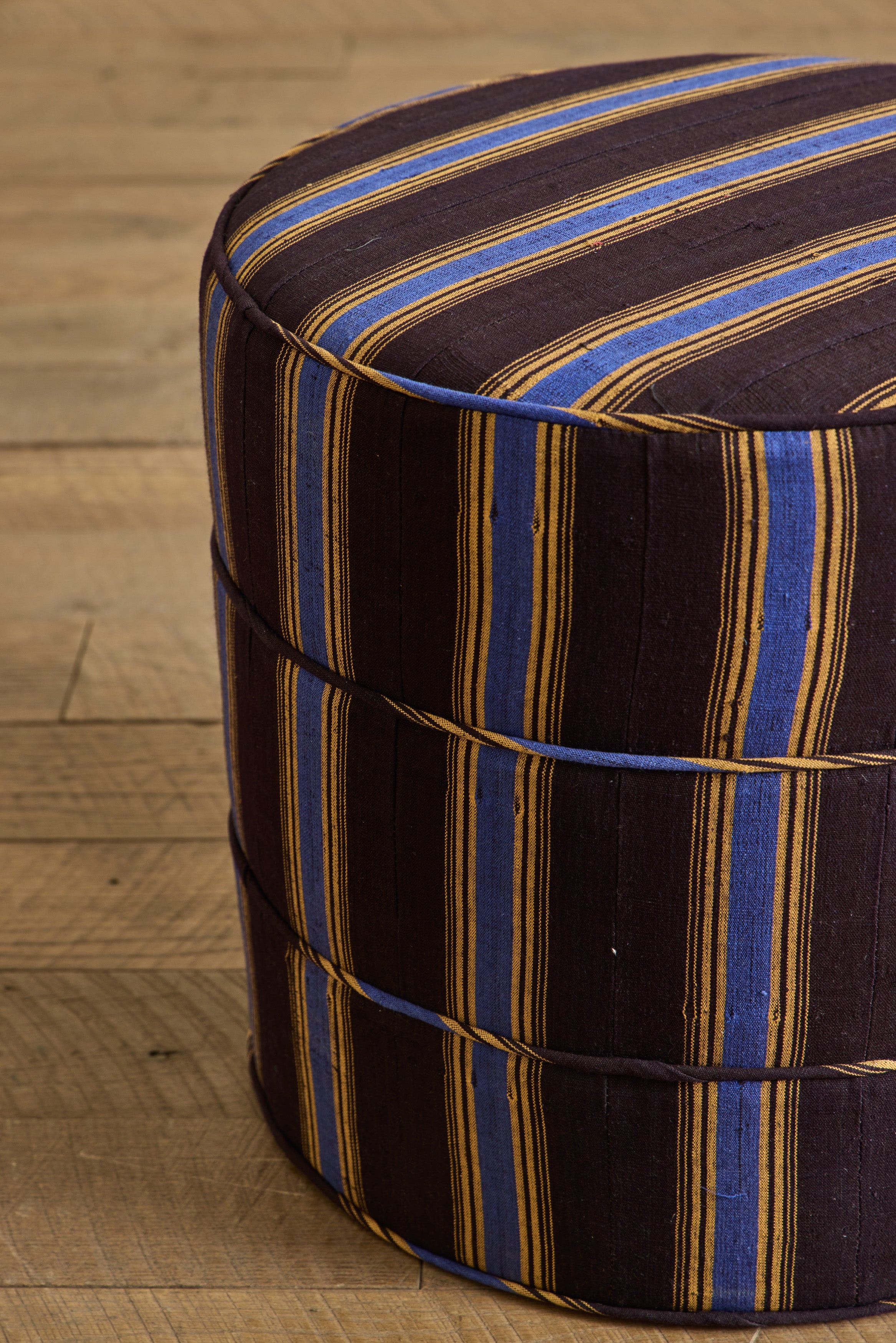 Round Hassock, 17"