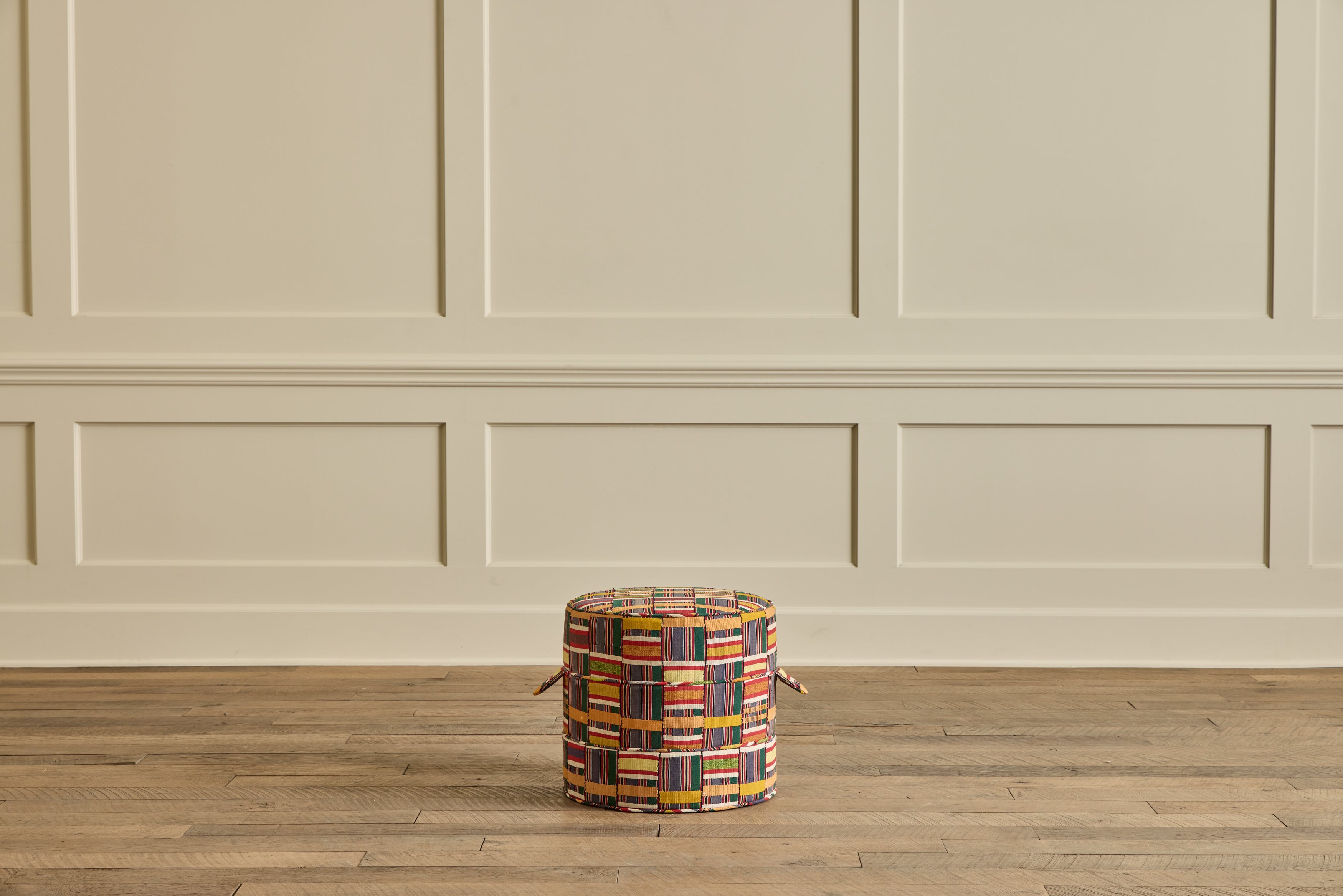 Round Hassock, 17"