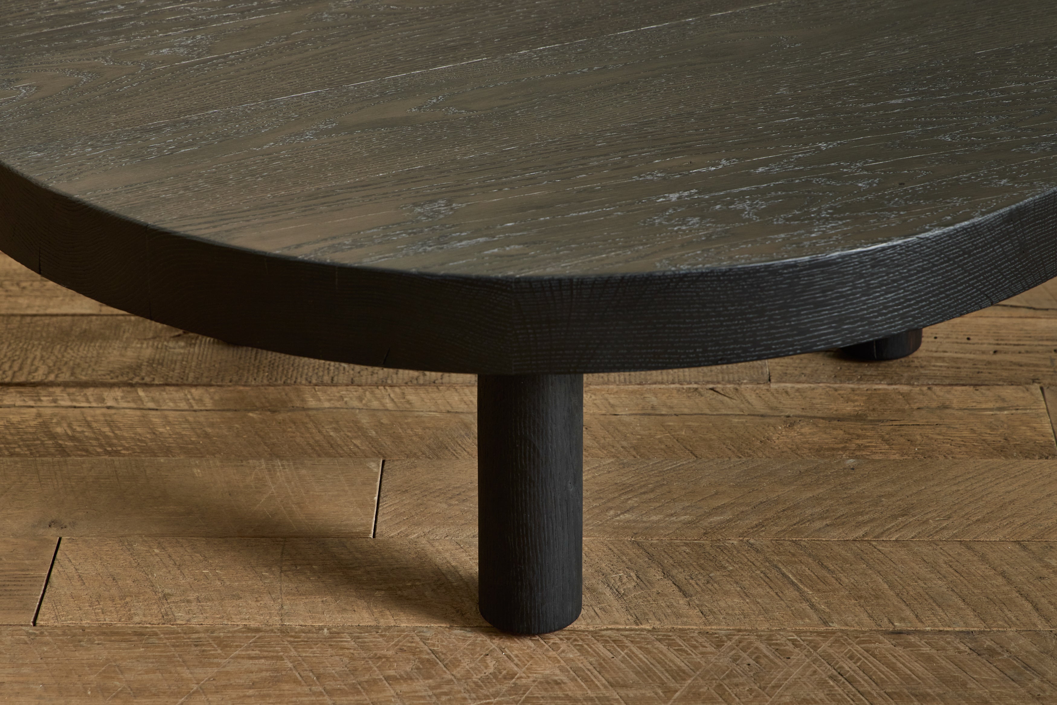 Round Coffee Table, 36"