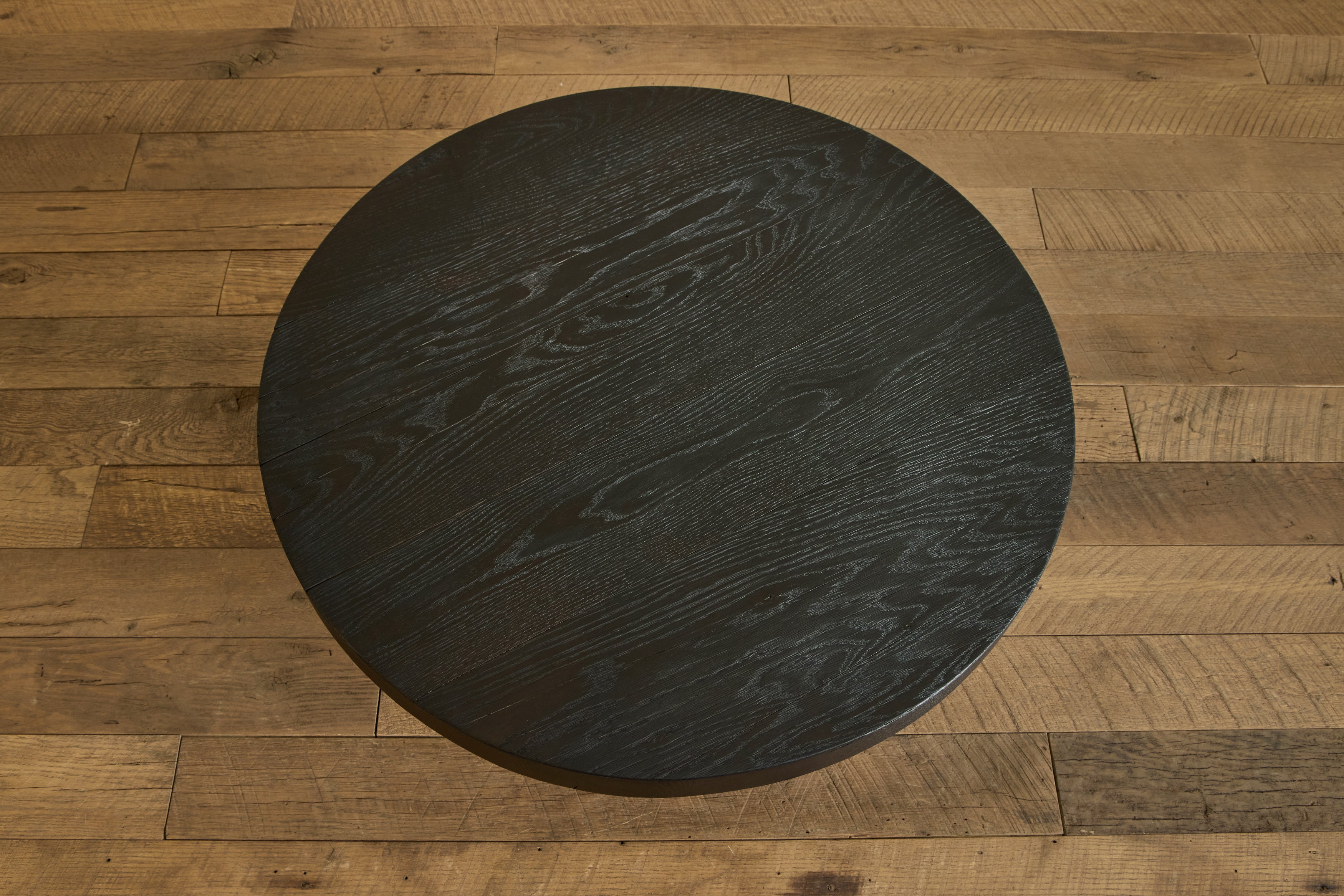 Round Coffee Table, 36"