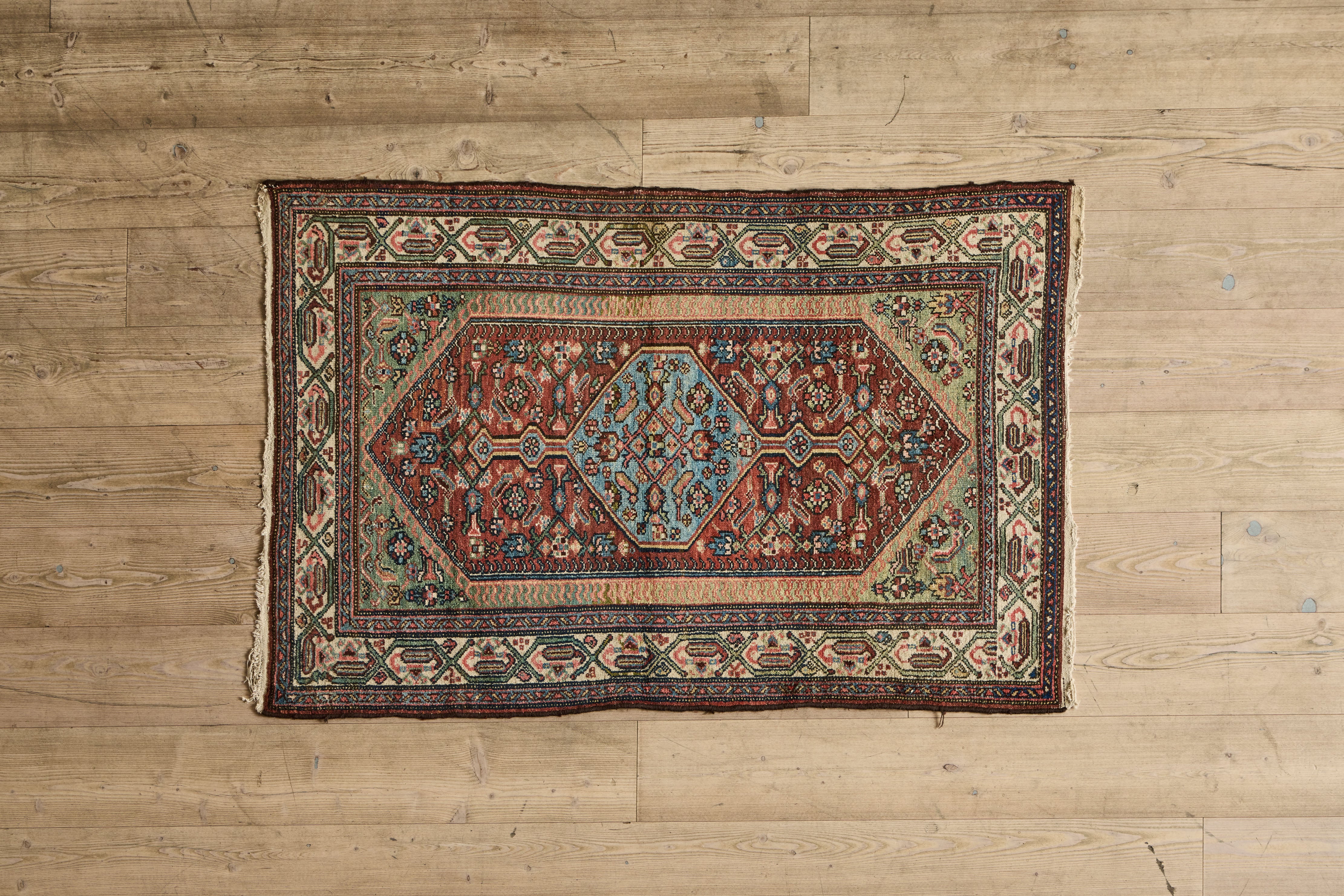 Hamadan Throw Rug 3’3 X 4’10