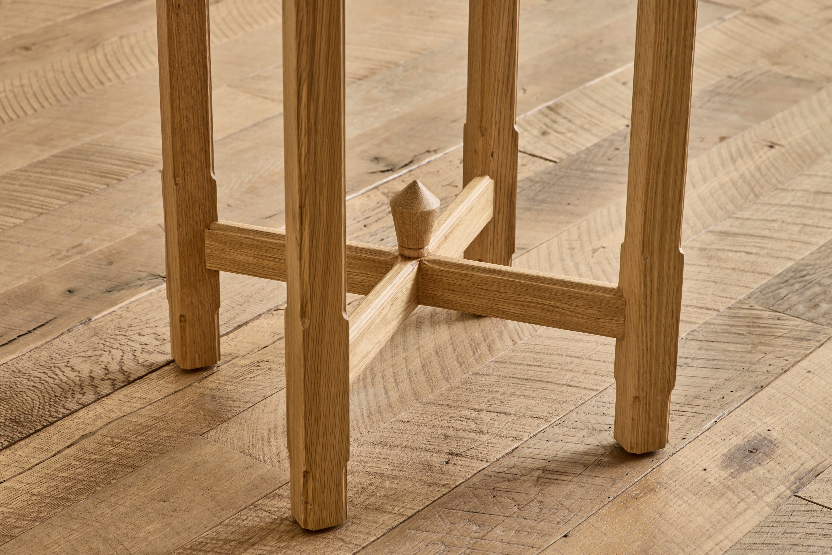 Shown in Natural Oak