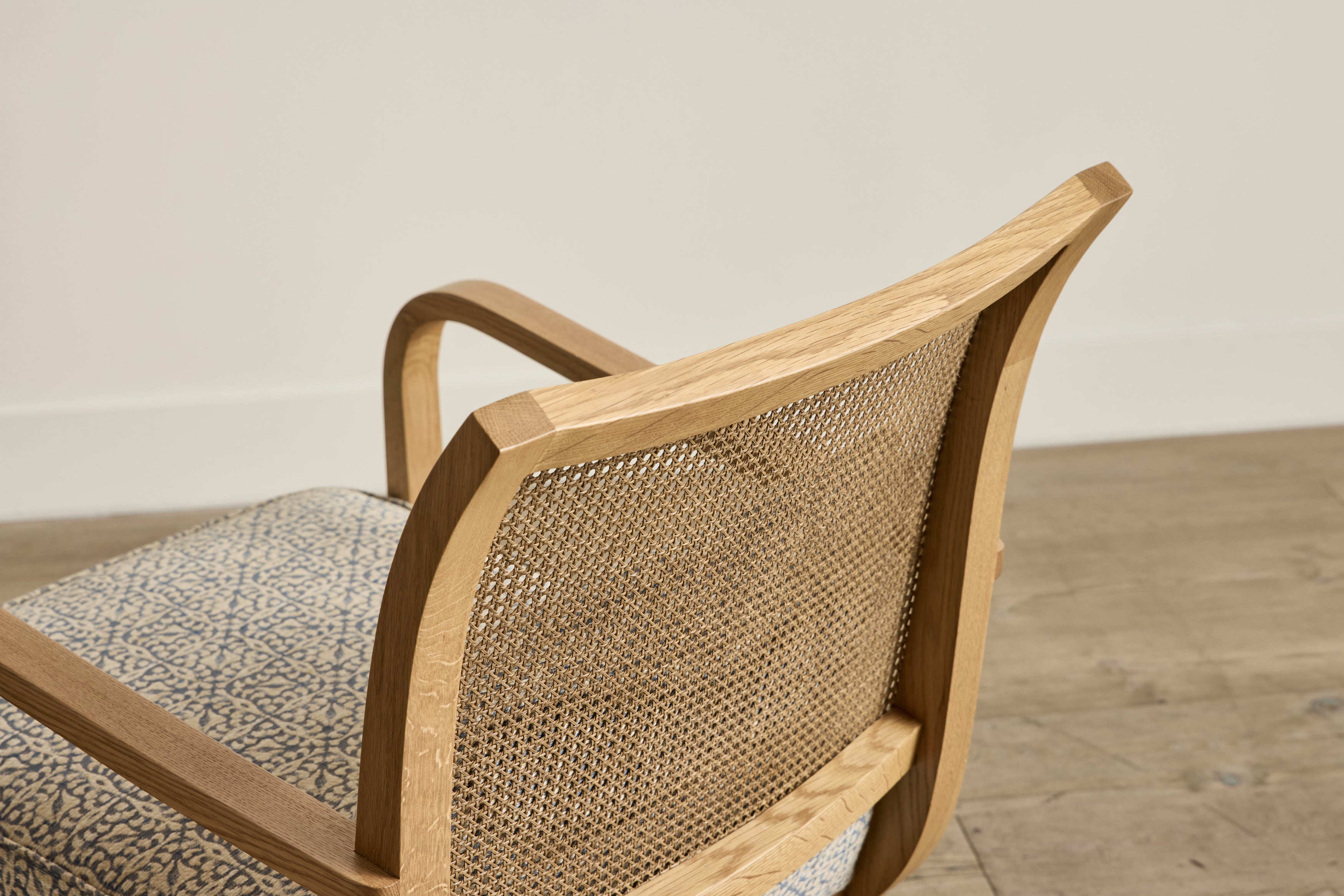 Shown in Customer’s Own Material (Susan Deliss Costanza Bosphorous Blue) and Natural Oak