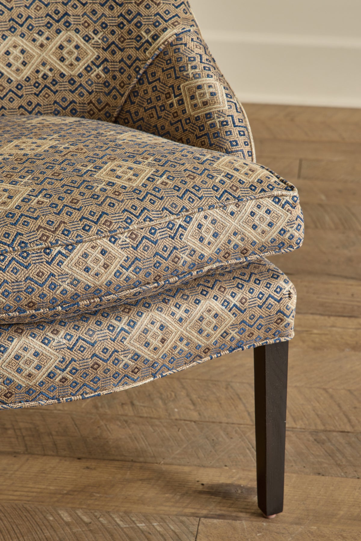 Cove Dining Chair, 25"