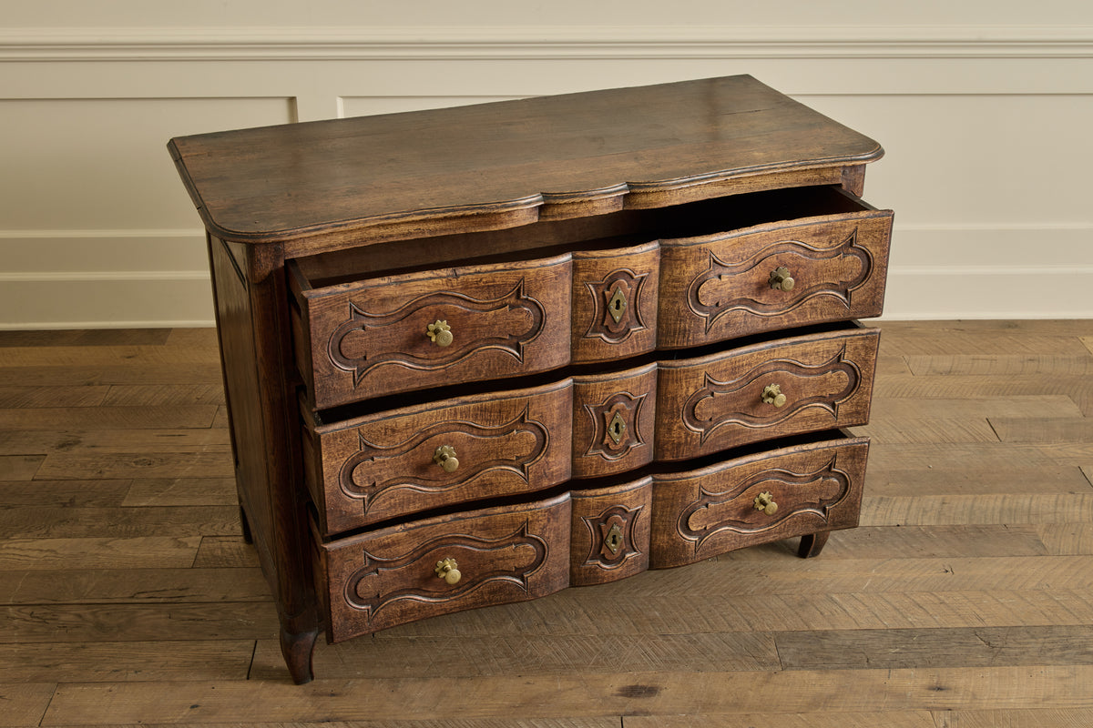 18th Century Oak Wood Dresser
