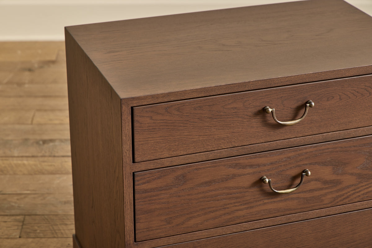 Heirloom Nightstand, 28"