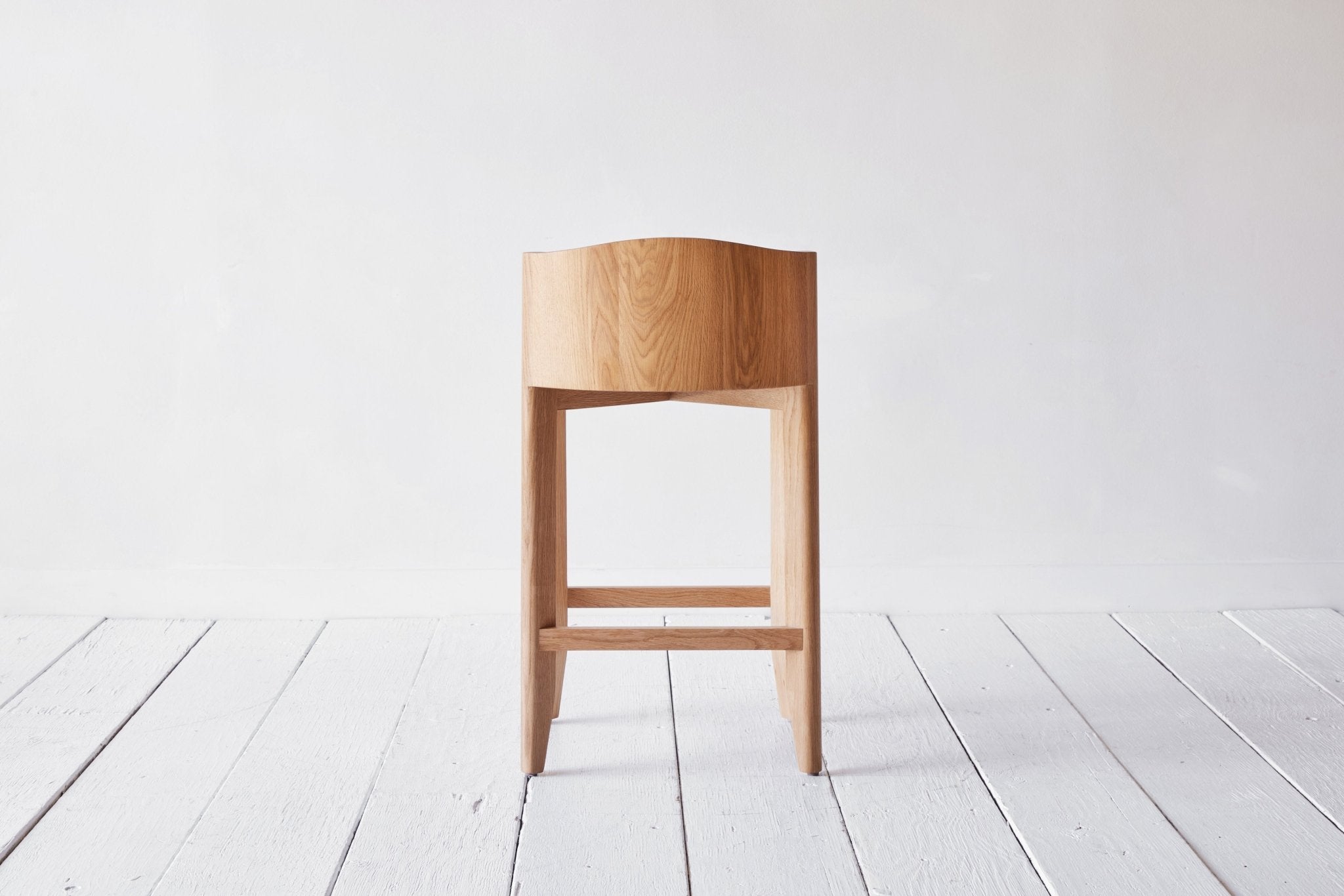 Shown in Howe Duck Egg Maroc and Natural Oak
