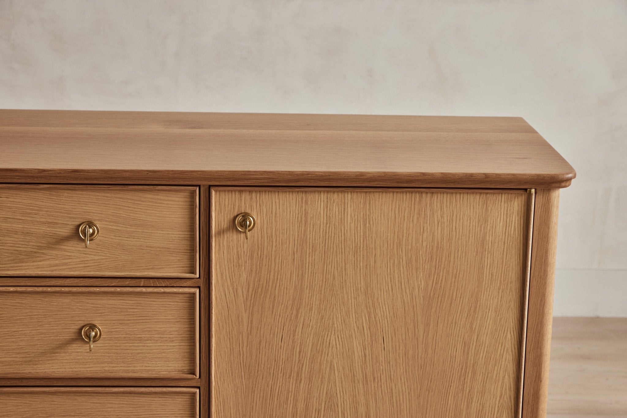 Shown in Natural Oak