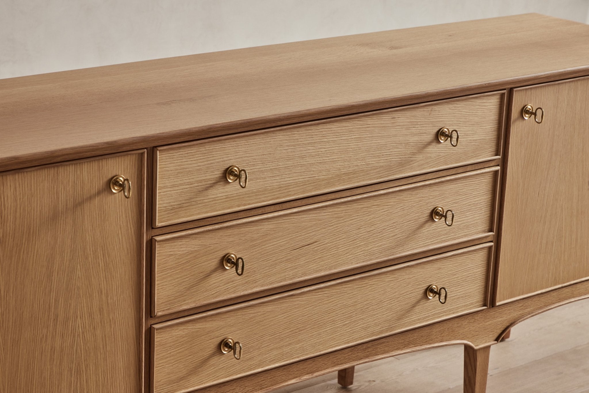 Shown in Natural Oak