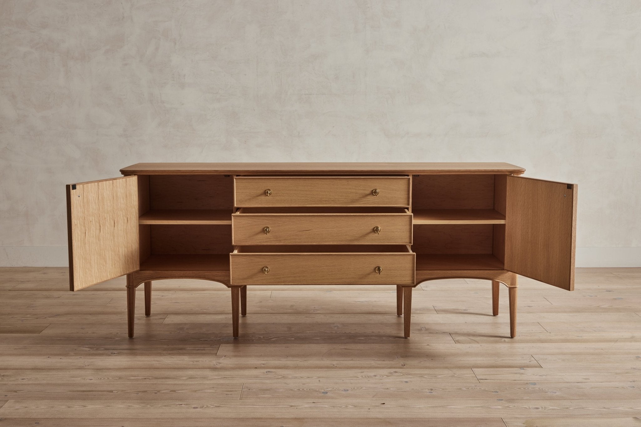 Shown in Natural Oak