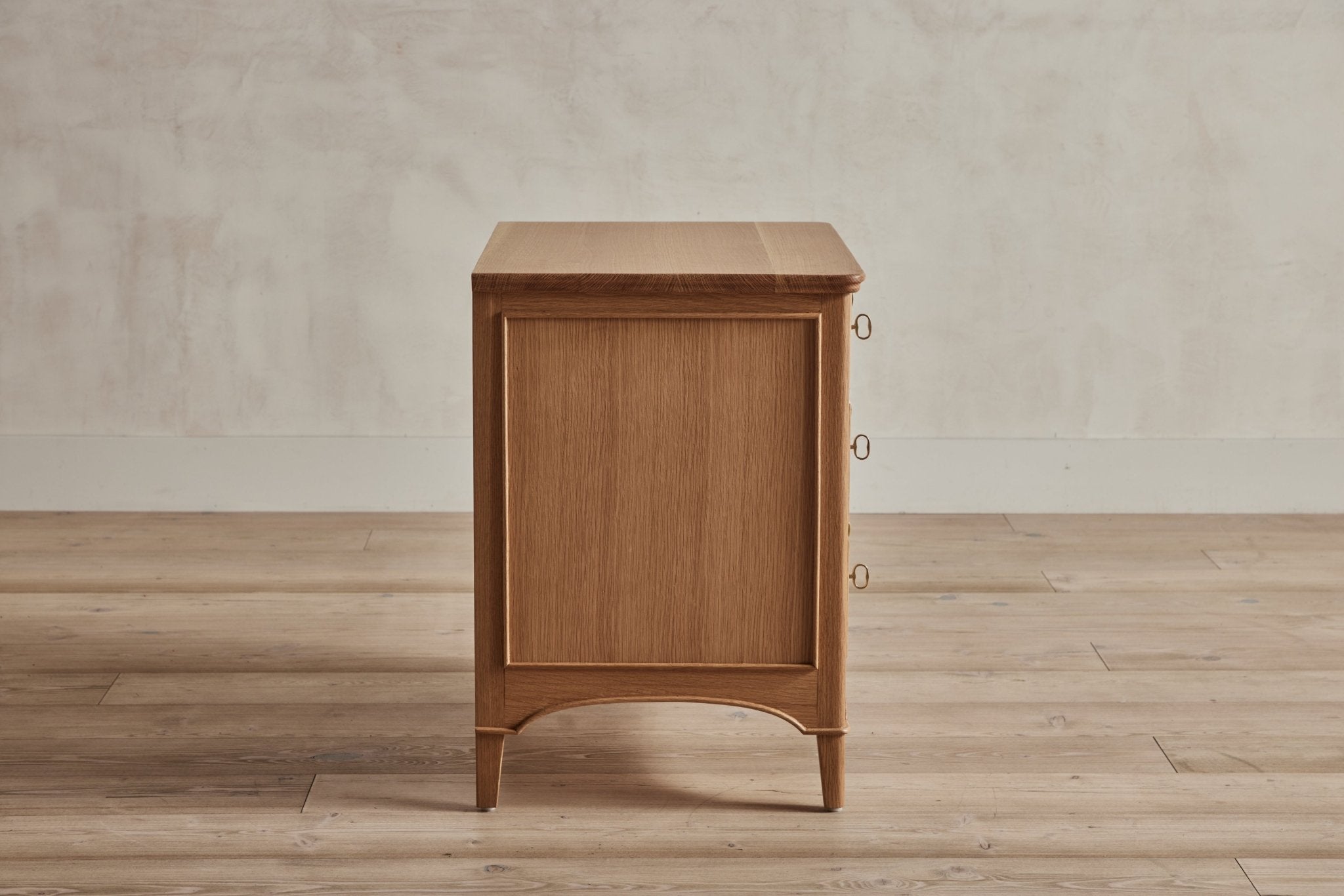 Shown in Natural Oak