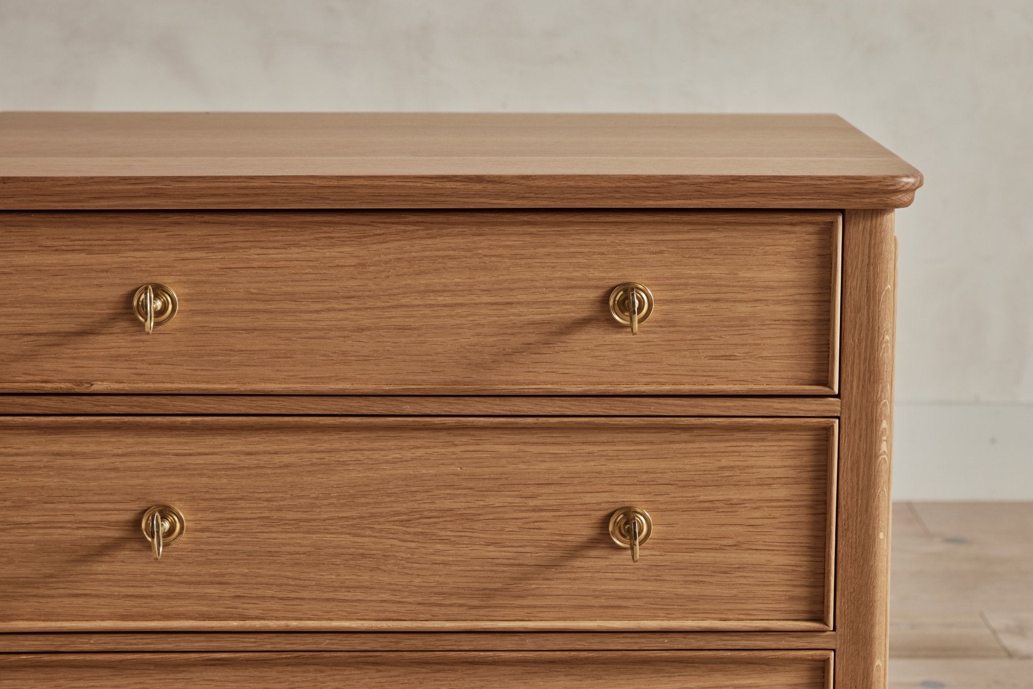 Shown in Natural Oak