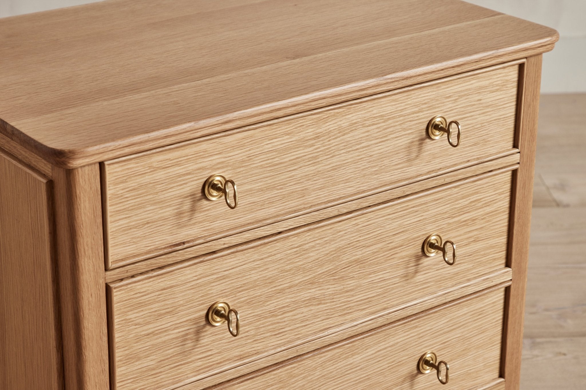 Shown in Natural Oak
