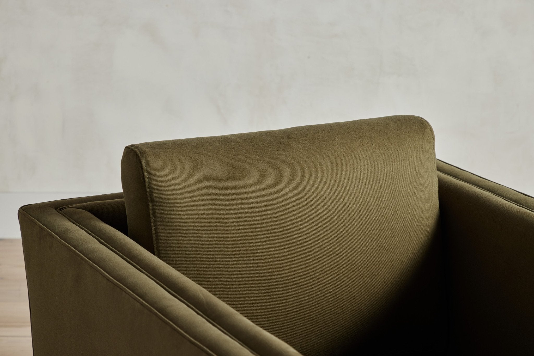 Shown in Nickey Kehoe Dark Olive Twill and Natural Oak plinth