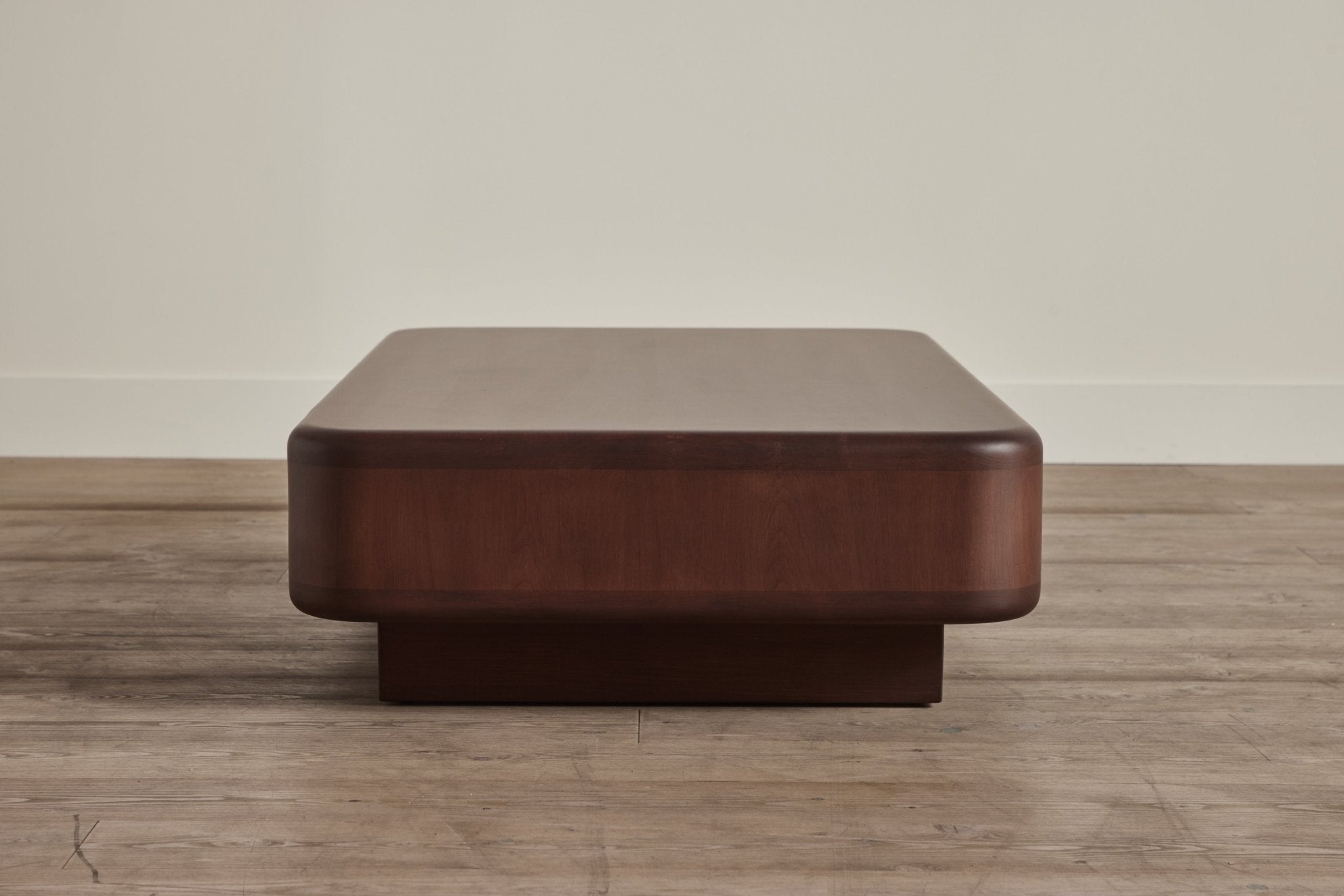 Shown in Saddle on Alder, 48 in.
