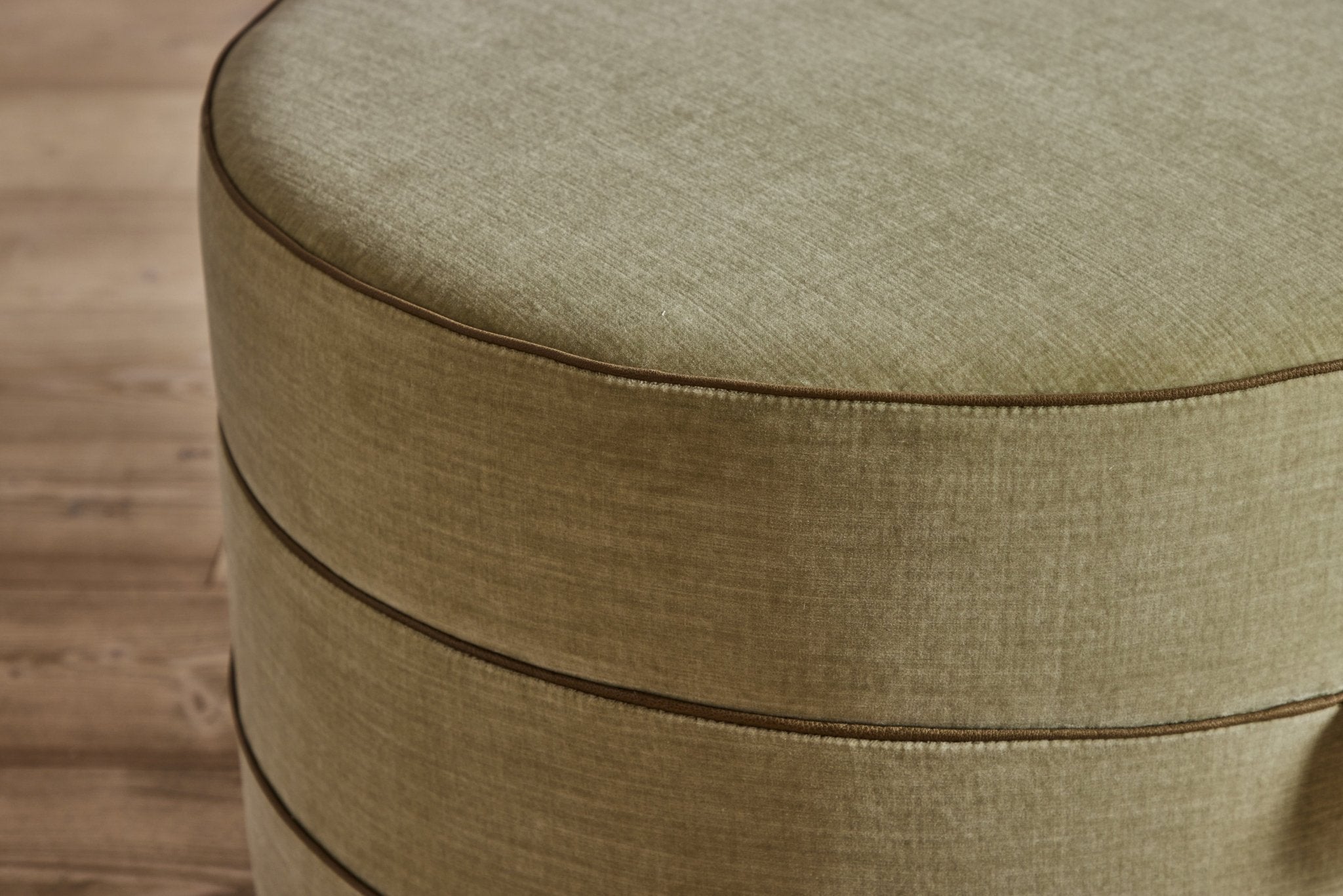 Shown in Medium (24in) with Spencer Velvet in Rosemary with Howe Leather Piping in Split Pea