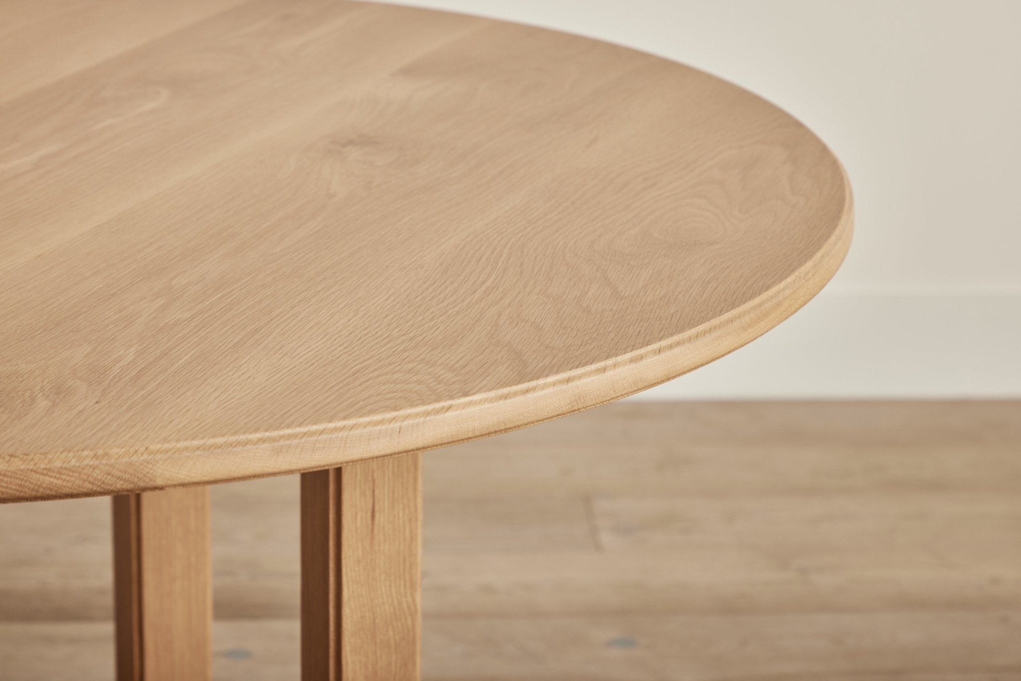 Shown in Natural Oak