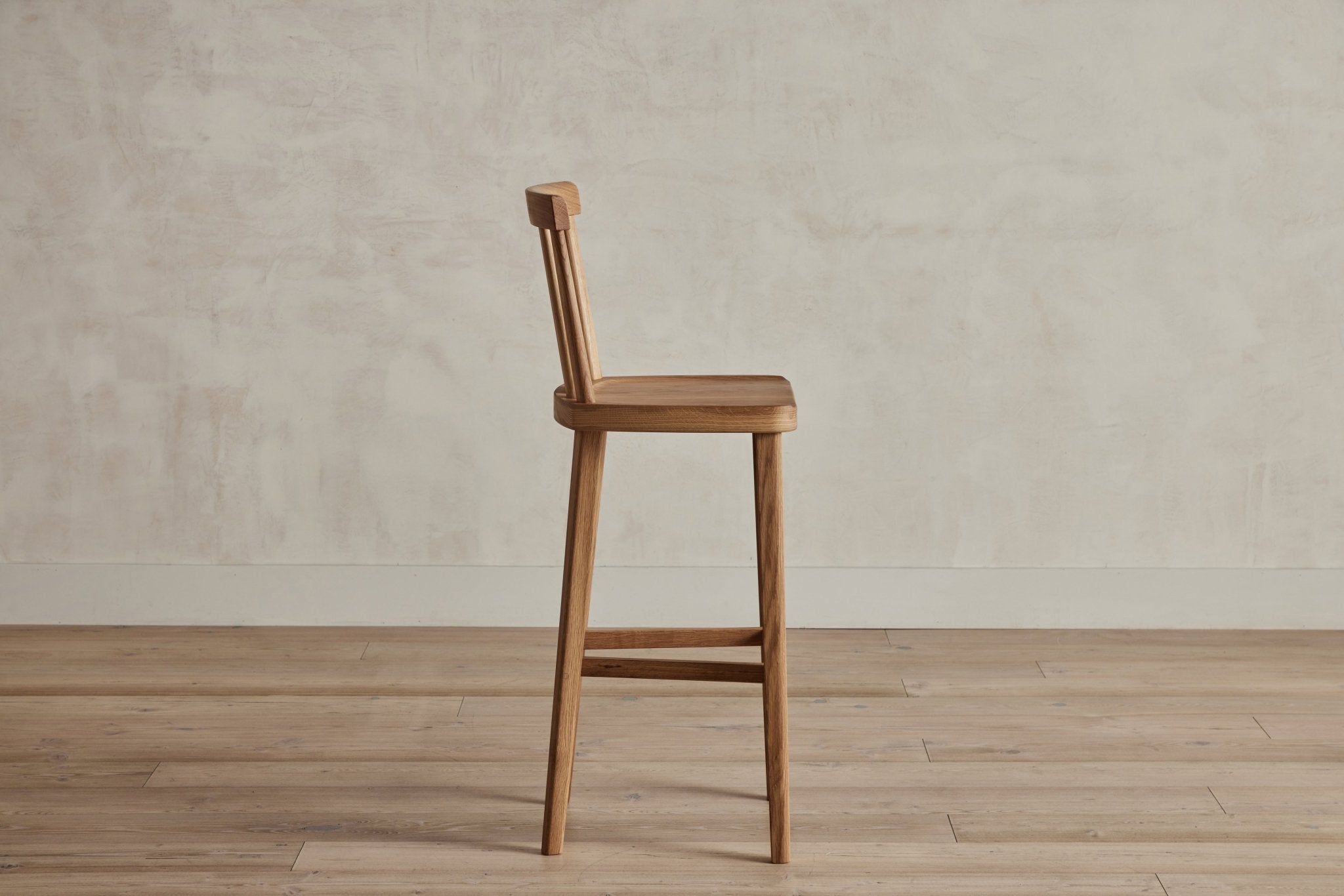 Shown in Natural Oak