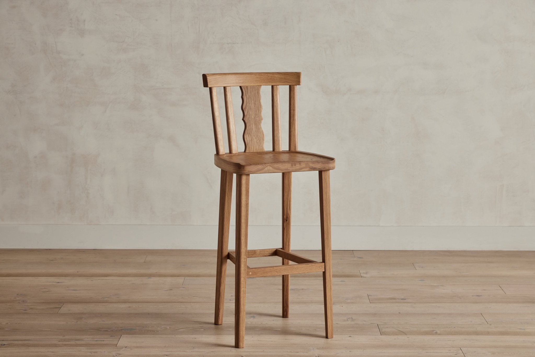 Shown in Natural Oak