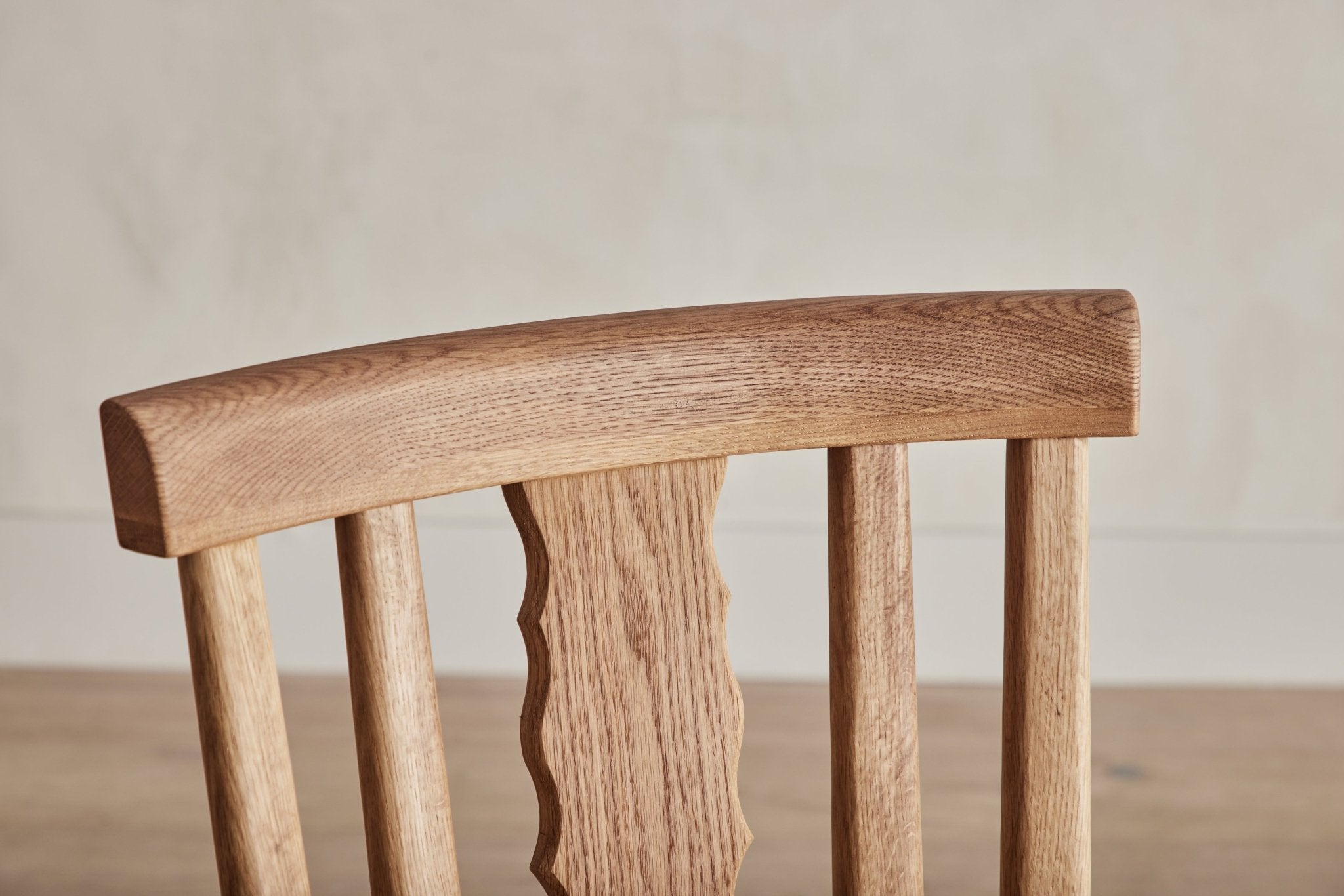 Shown in Natural Oak