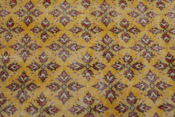 Turkish Geometric Floral Rug  3’10 x 6’4