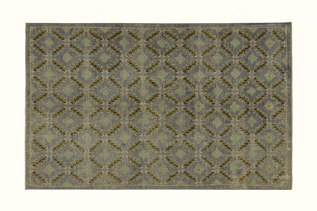 Zeki Muren Rug 4'11" x 7'7"